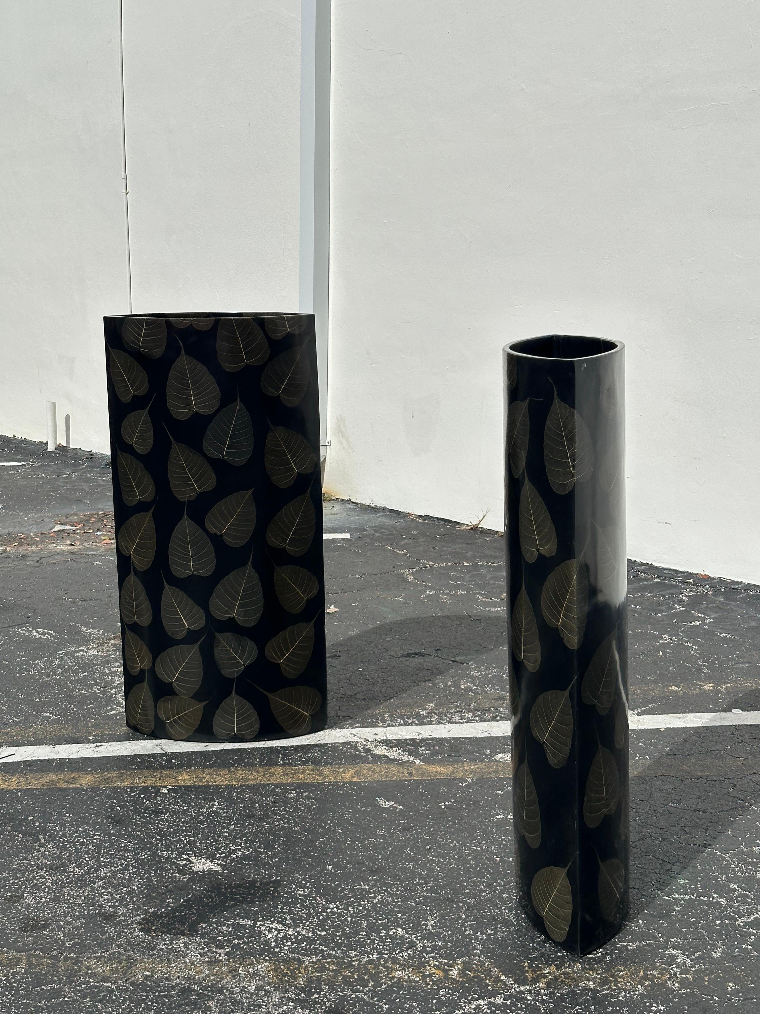 1990 Marquis Collection of Beverly Hills Floor Vase Planters, Set of 2 en vente 1