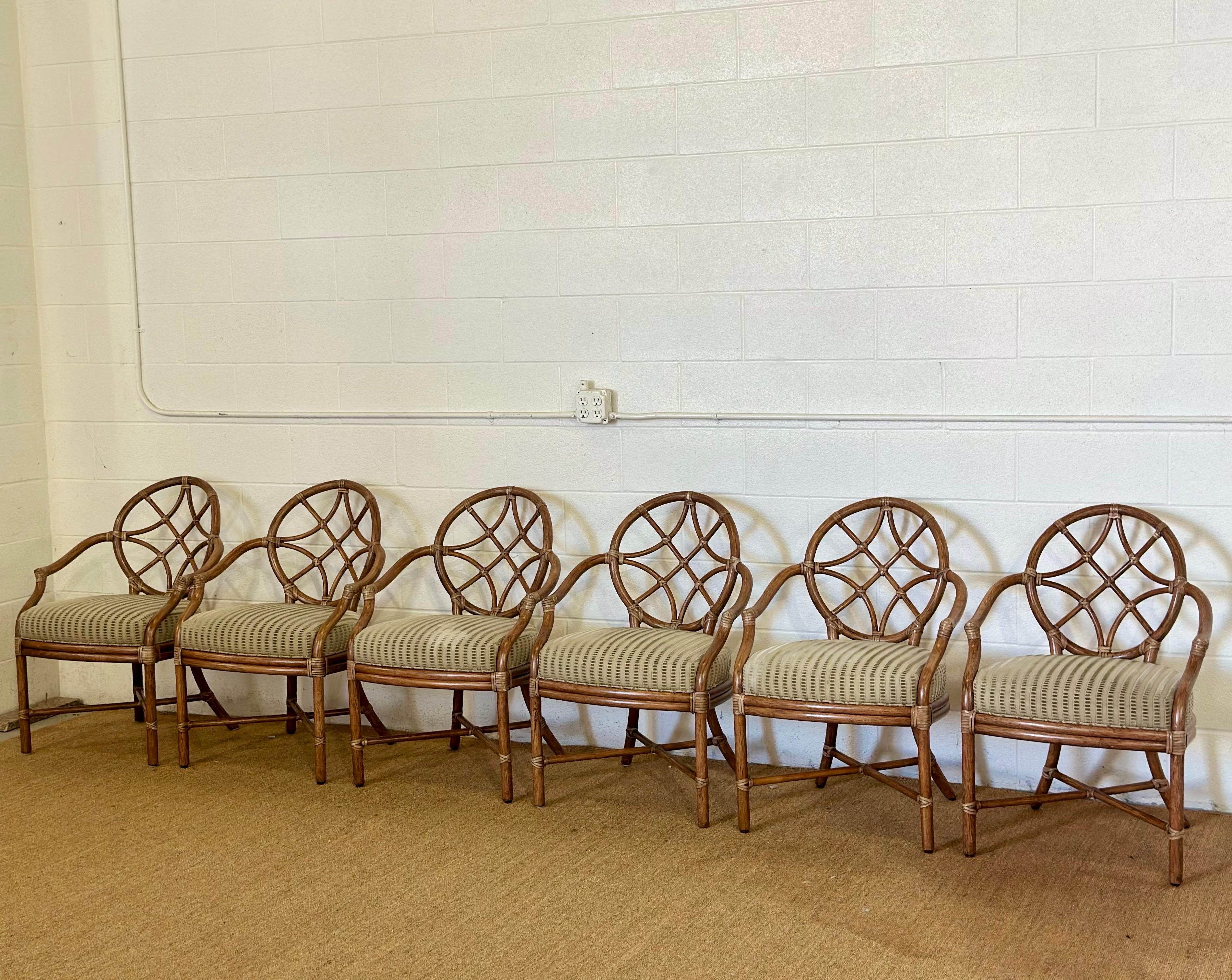 MY MODERN Chaises de salle à manger modernes en rotin à dossier ovale en treillis - Lot de 6 Bon état - En vente à Farmington Hills, MI