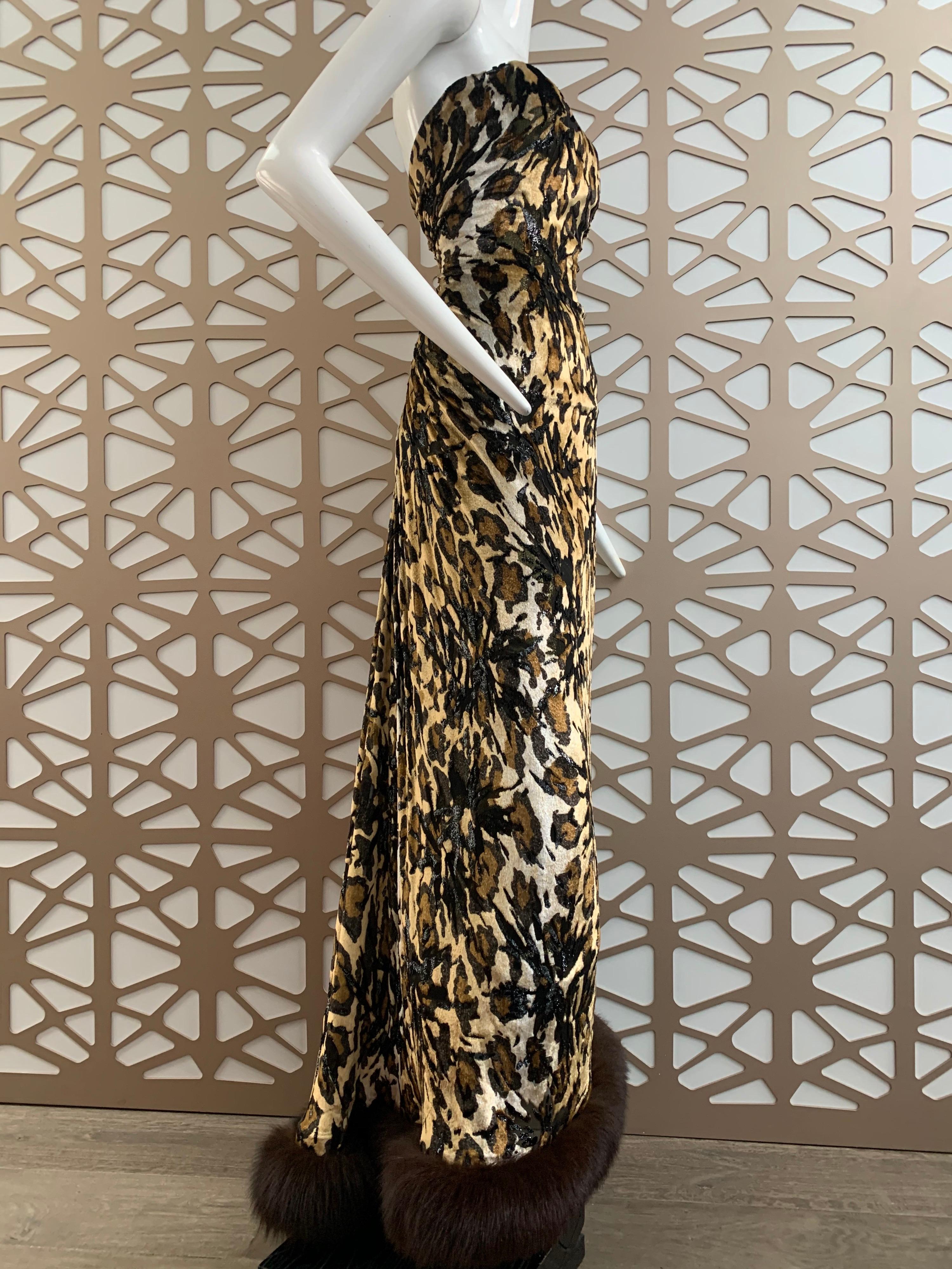 A sexy 1980s Michael Casey Couture leopard pattern burn-out and lame silk velvet 2-piece evening gown ensemble:  Strapless, boned and lined column gown with fox fur hem and button embellishment at the gathered center back. Fishtail hem. Fox fur