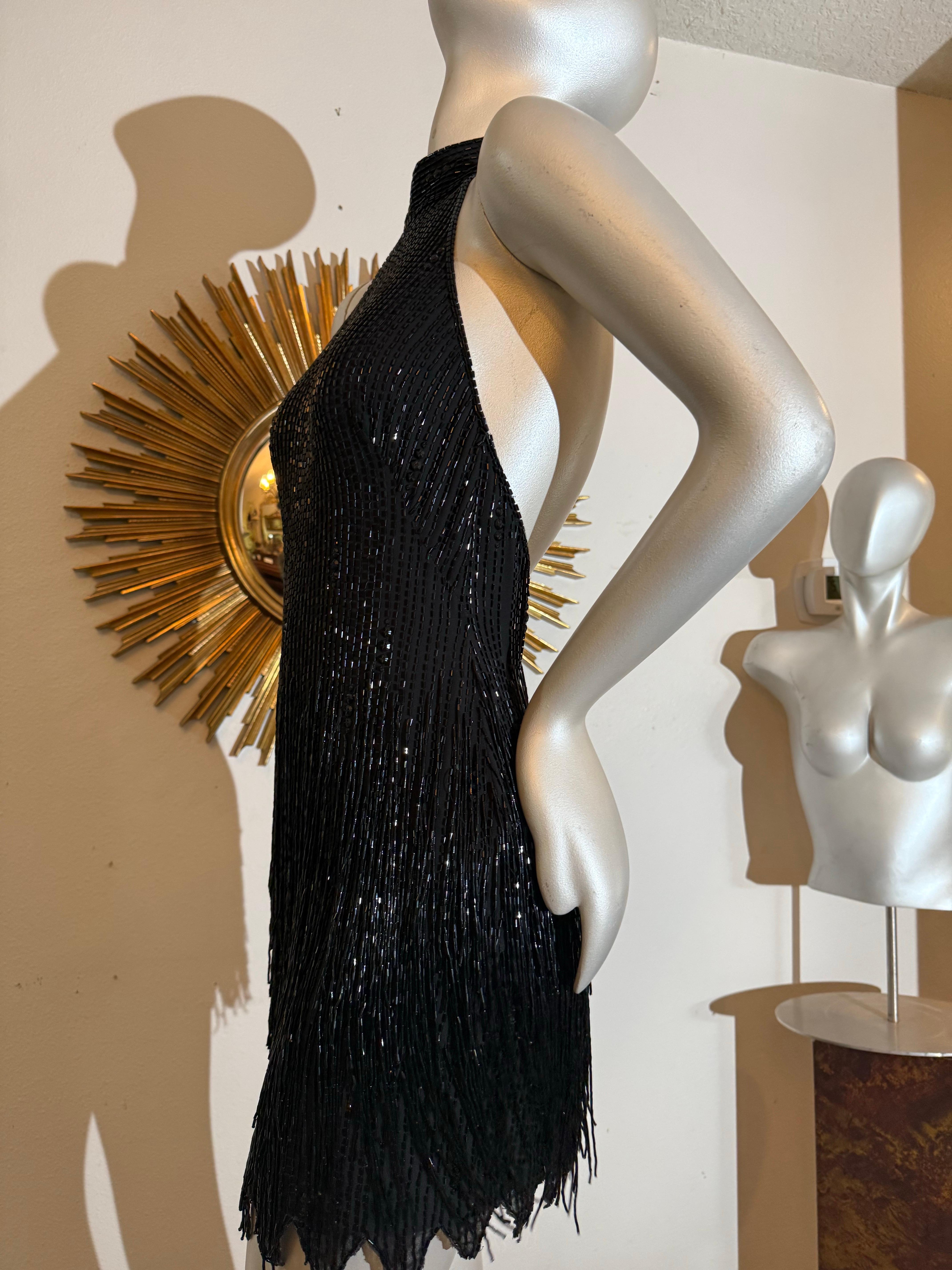Michael Casey de los años 90 Mini vestido halter negro con abalorios y cristales y flecos en venta 5