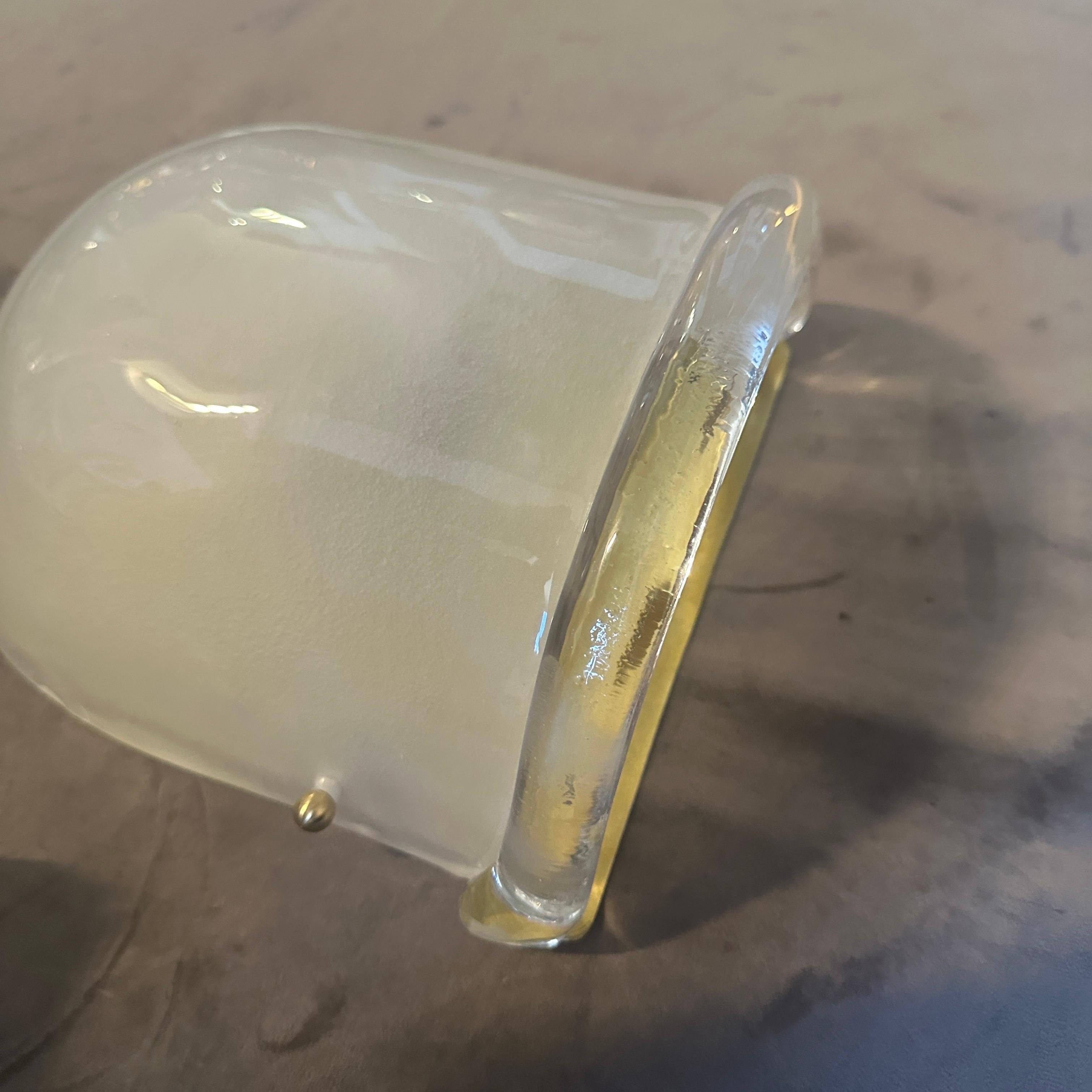 Apliques de pared de latón y cristal de Murano estilo Barovier de mediados de siglo XX Italiano en venta