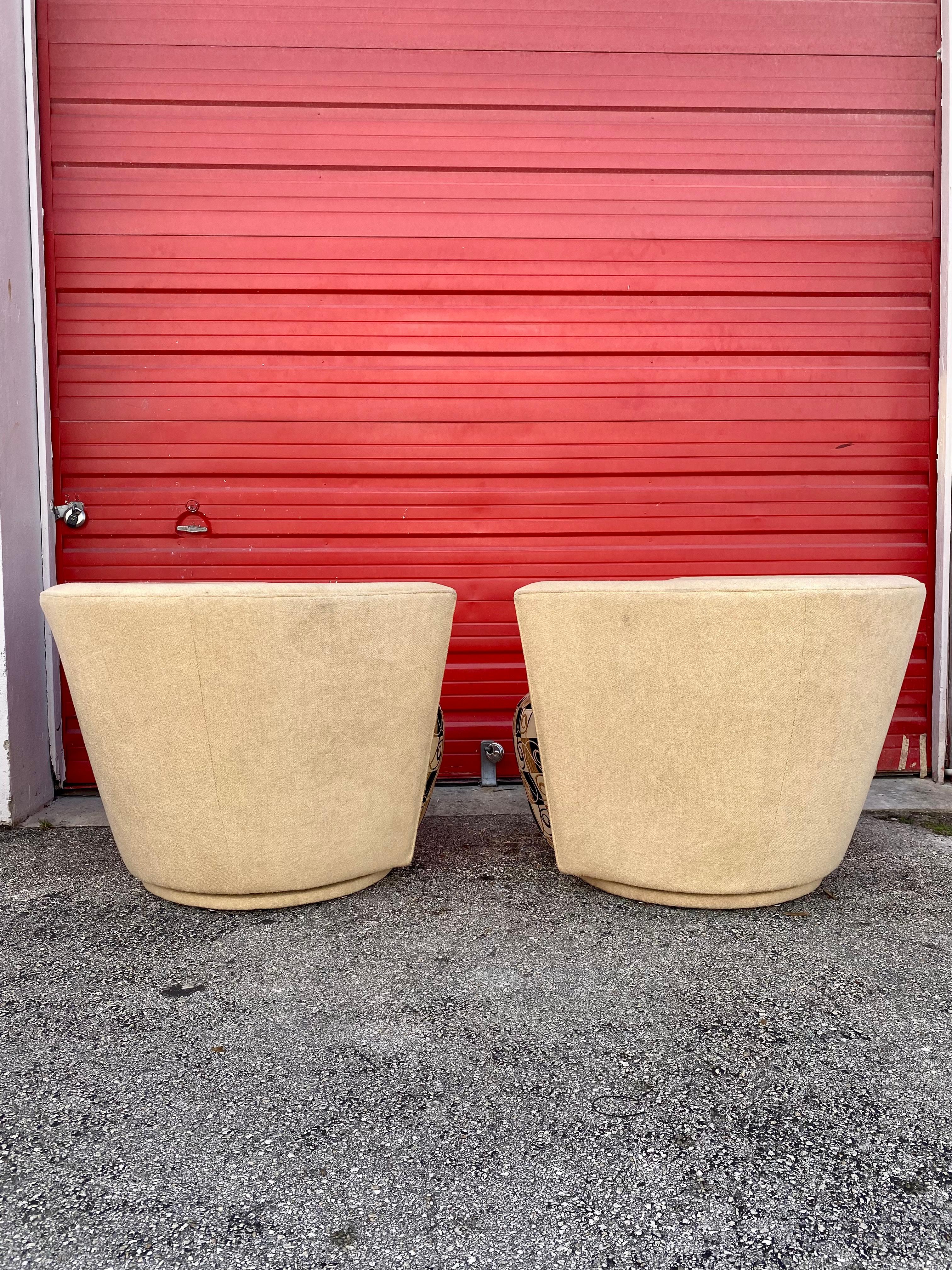 Américain 1990 Thayer Coggin Sculptural Abstract Barrel Swivel Chairs, Set of 2 en vente