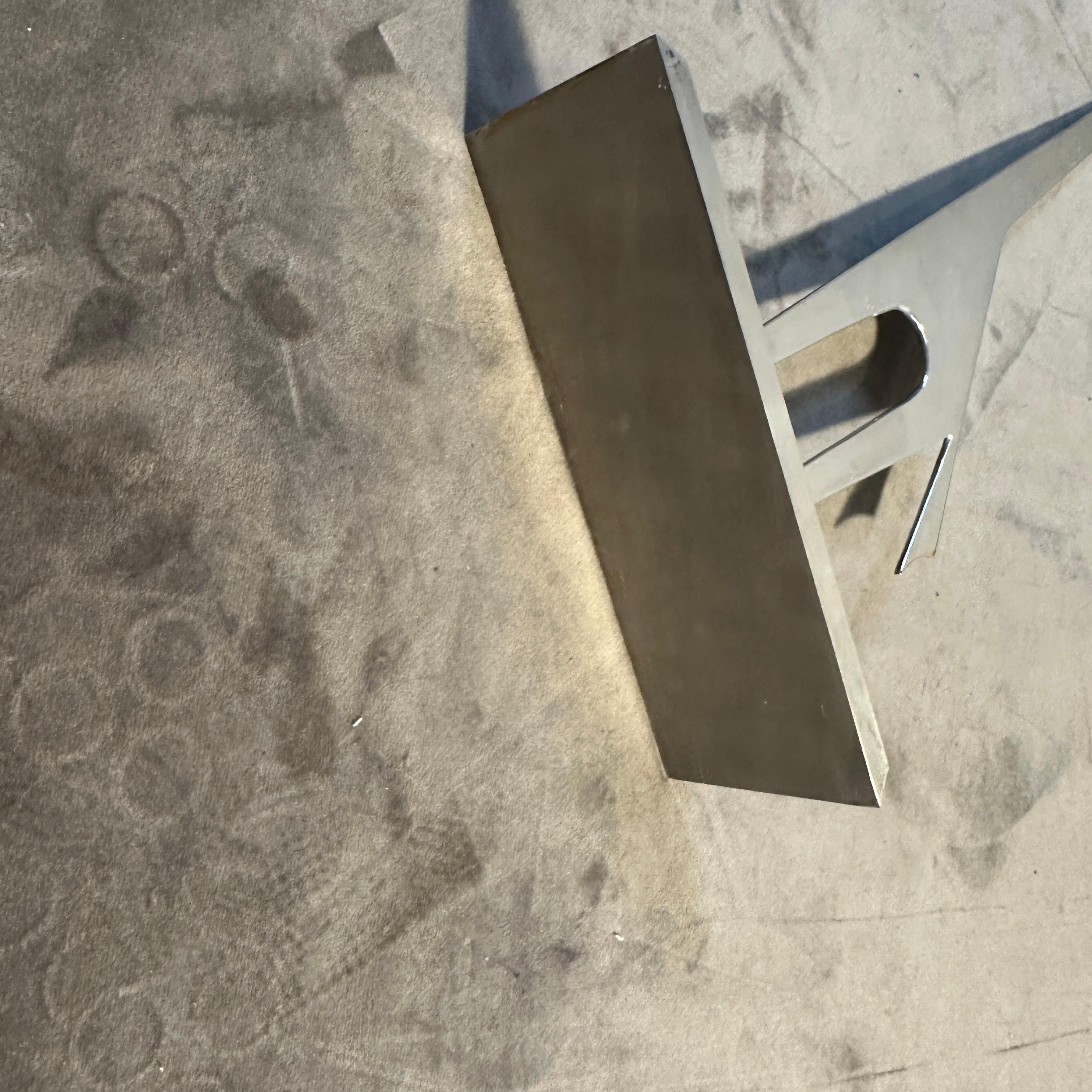 Scultura minimalista d'epoca placcata in argento 