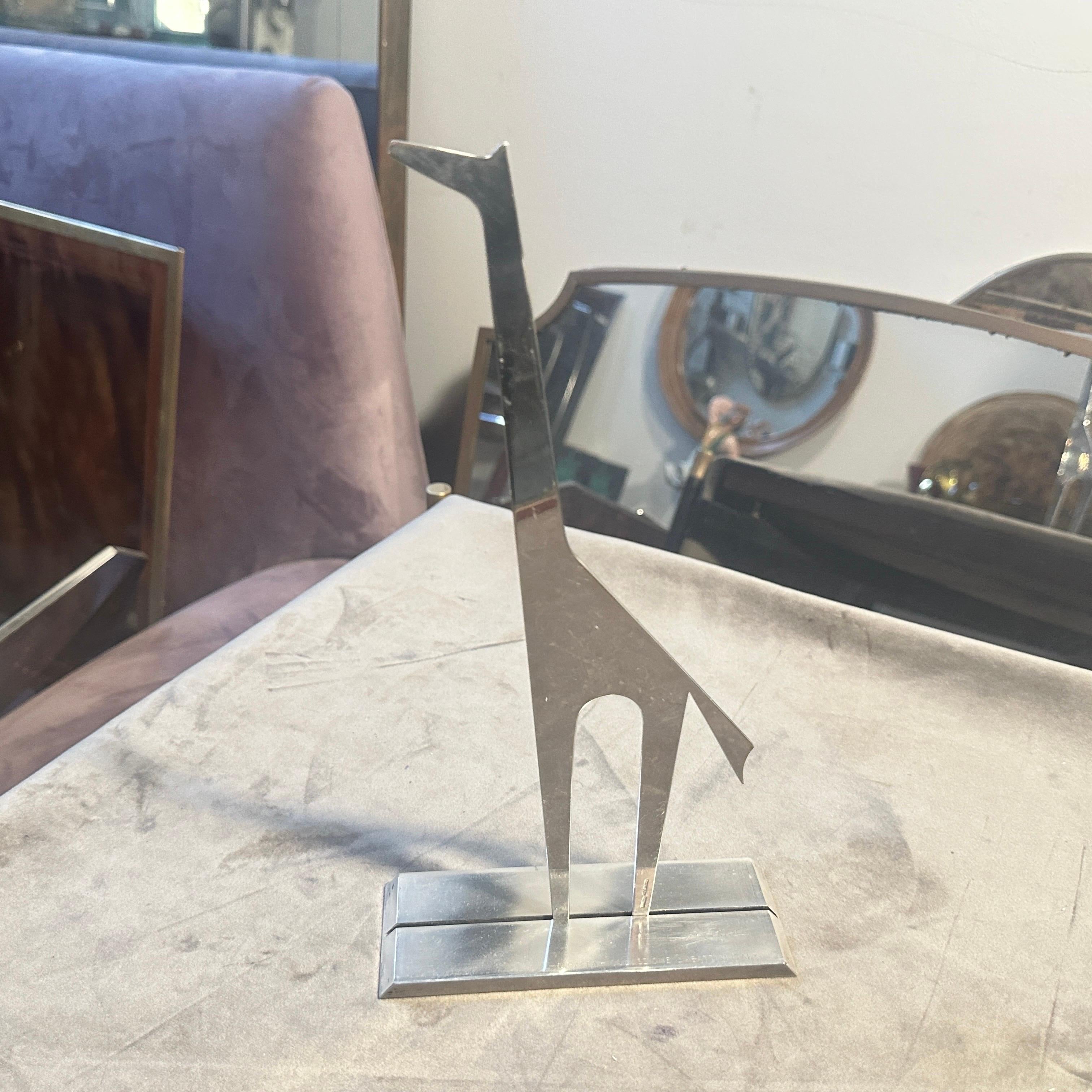 Mid-Century moderno Scultura minimalista anni '90 placcata in argento La Giraffa di Lino Sabattini in vendita