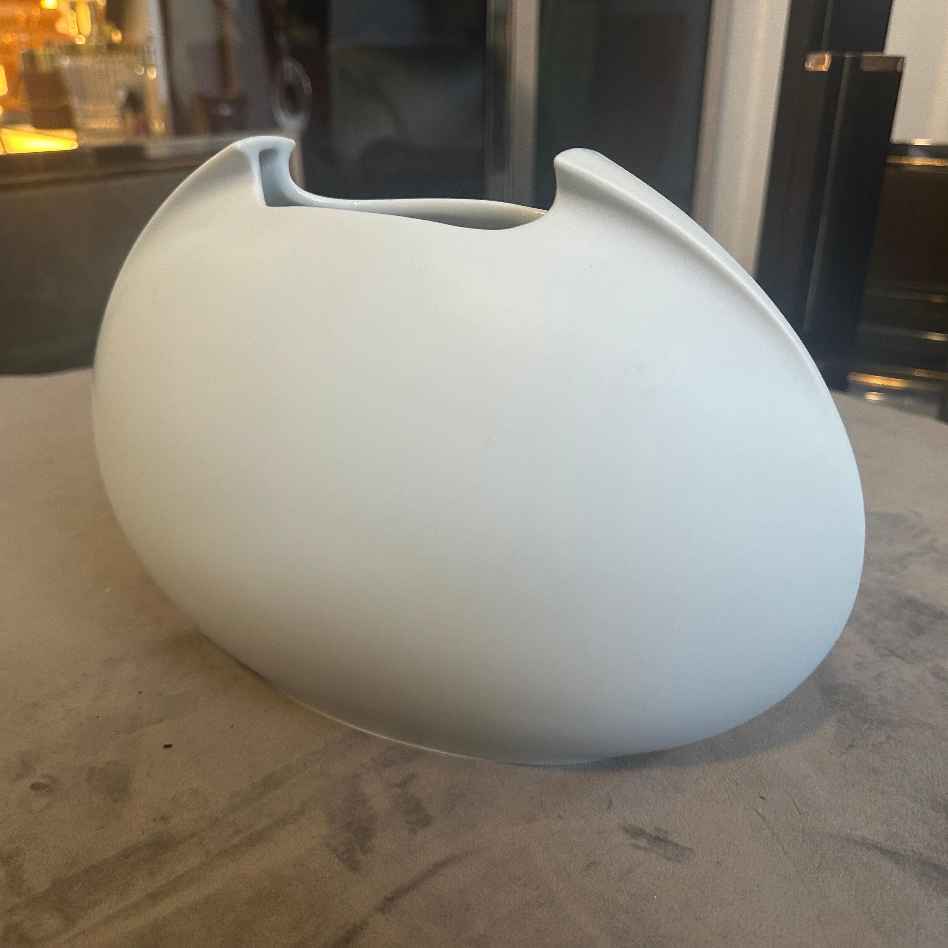 20th Century 1990s Minimalist White Porcelain Tasca Vase by Lino Sabattini for Rosenthal For Sale