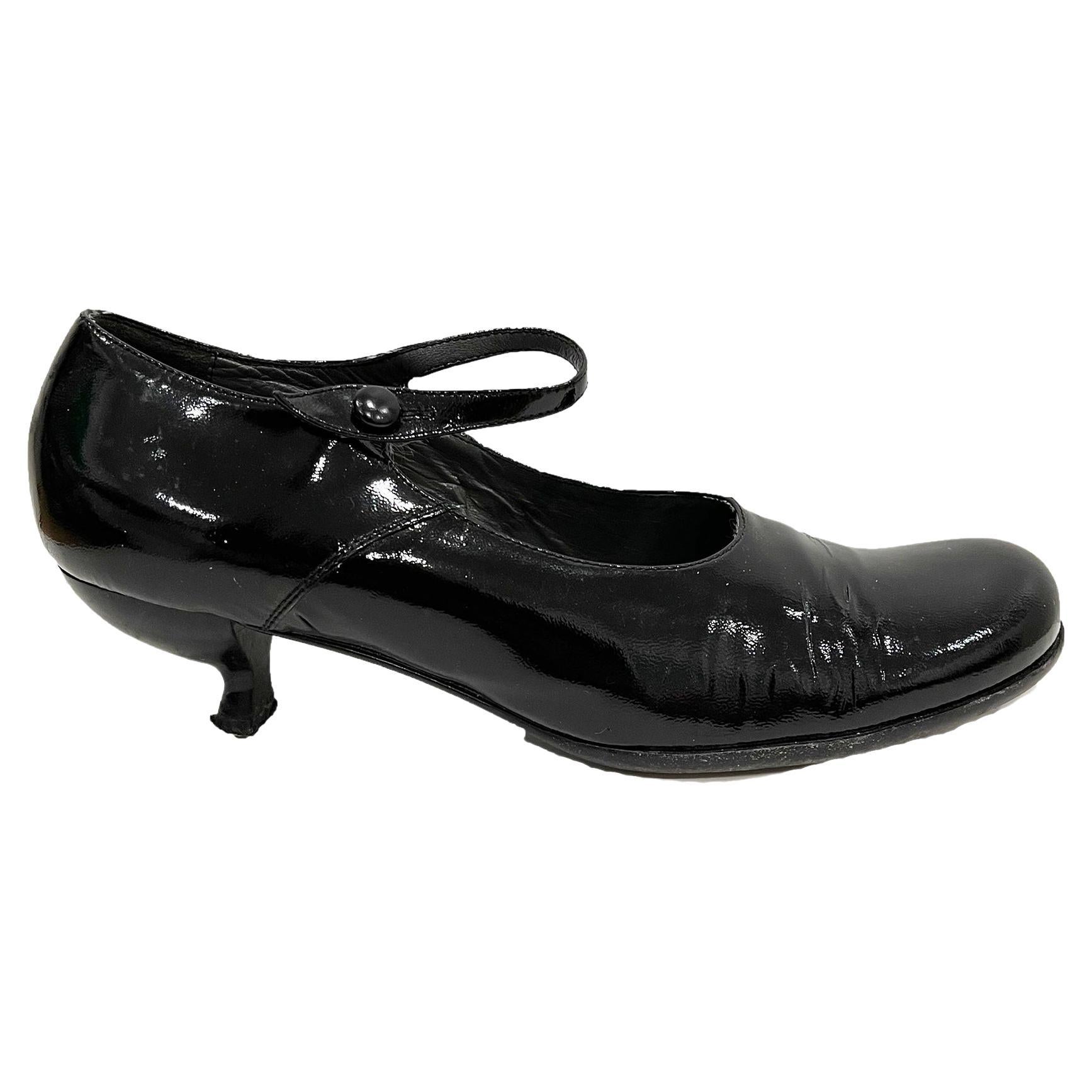 1990s Miu Miu patent leather kitten heels