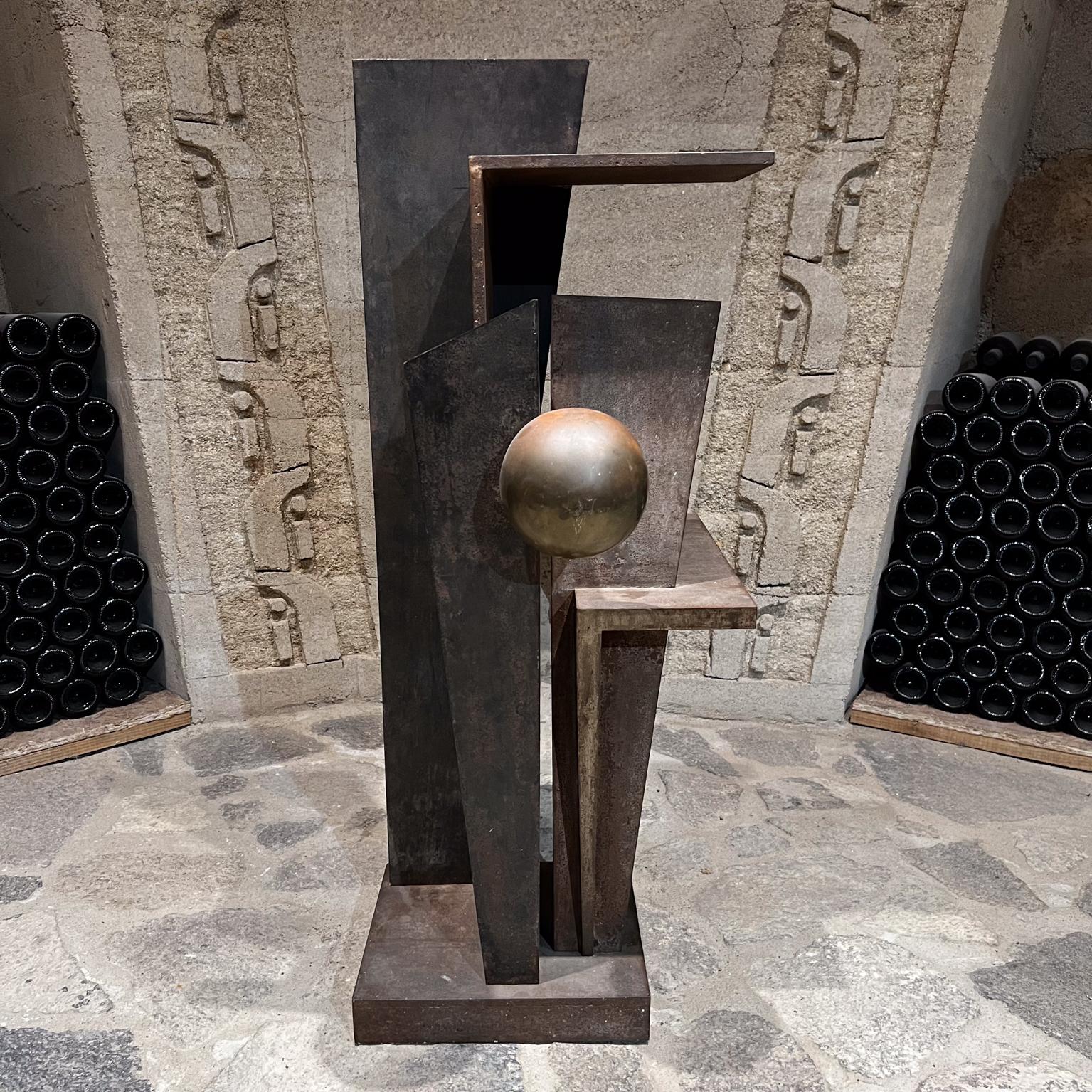 1990s Modern Abstract Art Geometric Sculpture Iron and Bronze In Good Condition For Sale In Chula Vista, CA