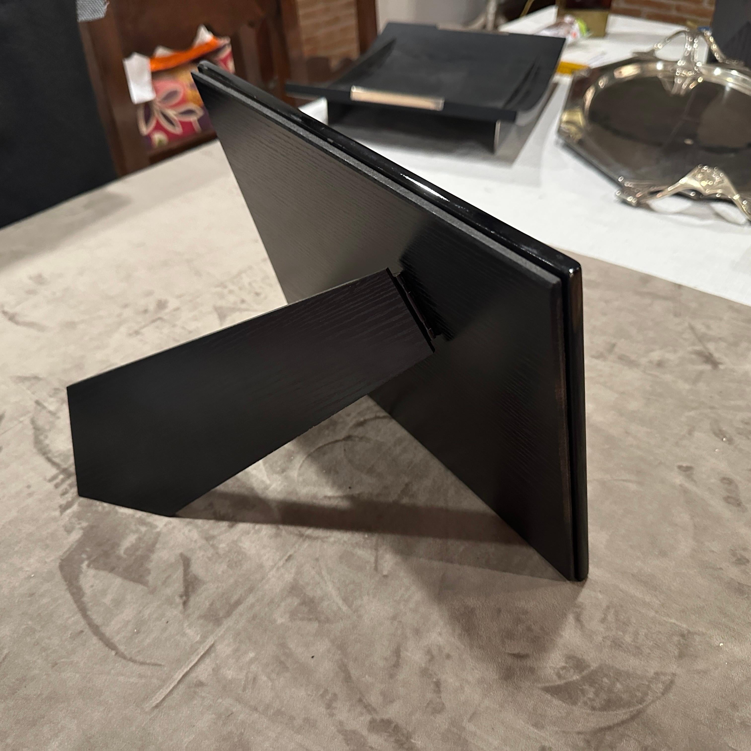 Marco doble italiano moderno de madera lacada en negro de los años 90, de Bussolari siglo XX en venta