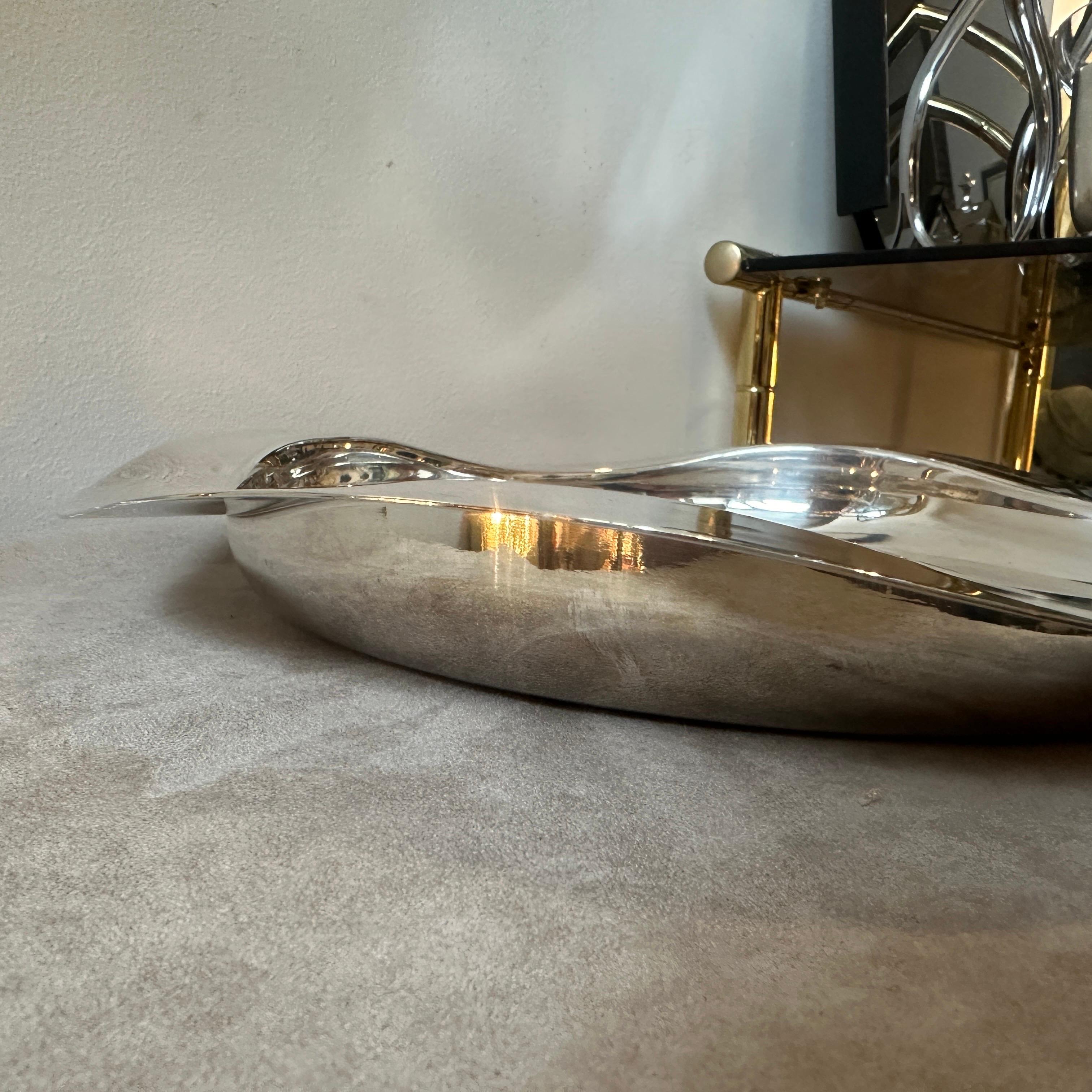 Centro de mesa italiano plateado de diseño moderno de los años 90 de Mesa Chapado en plata en venta