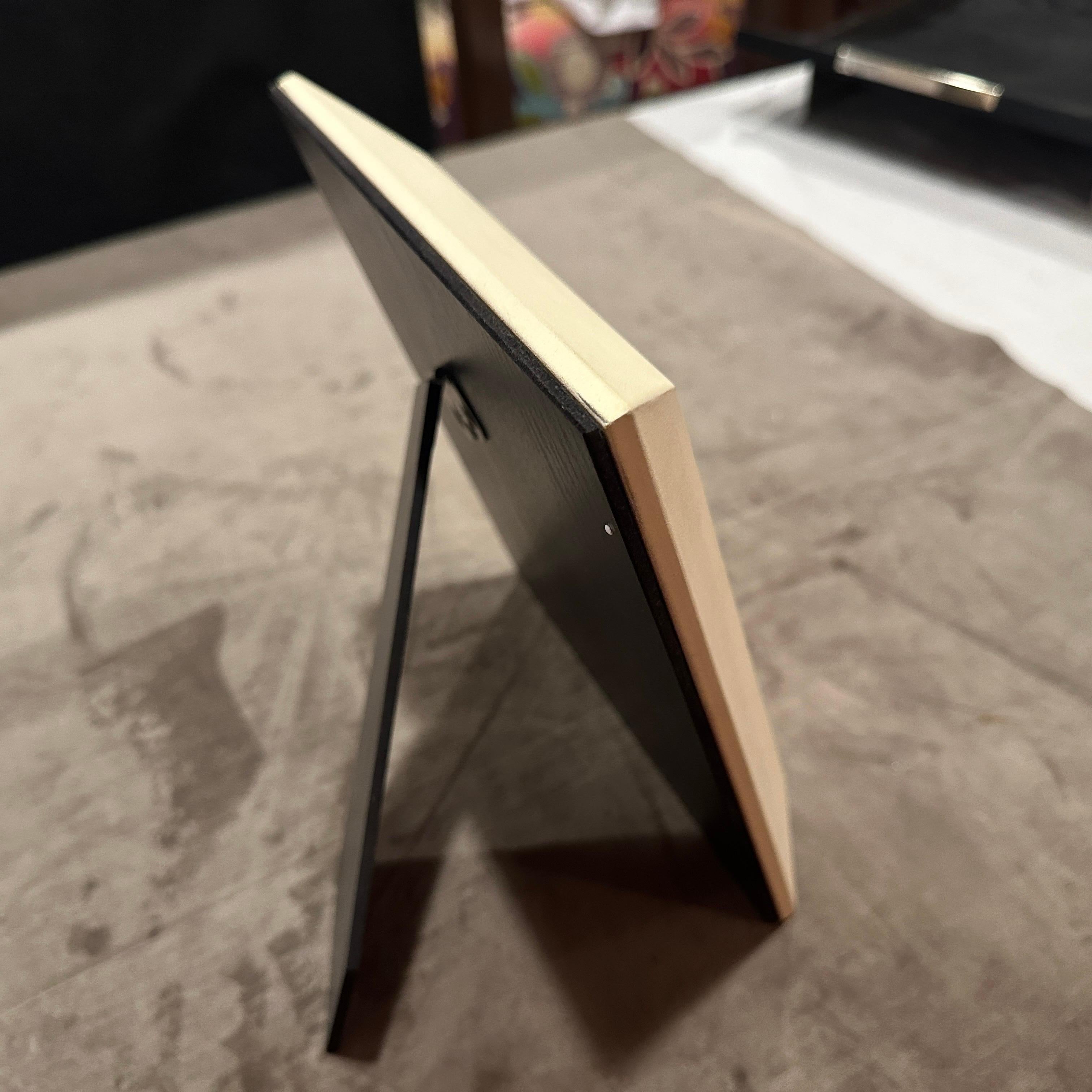 20th Century 1990s Modern Ivory Lacquered Wood Italian Picture Frame by Bussolari For Sale
