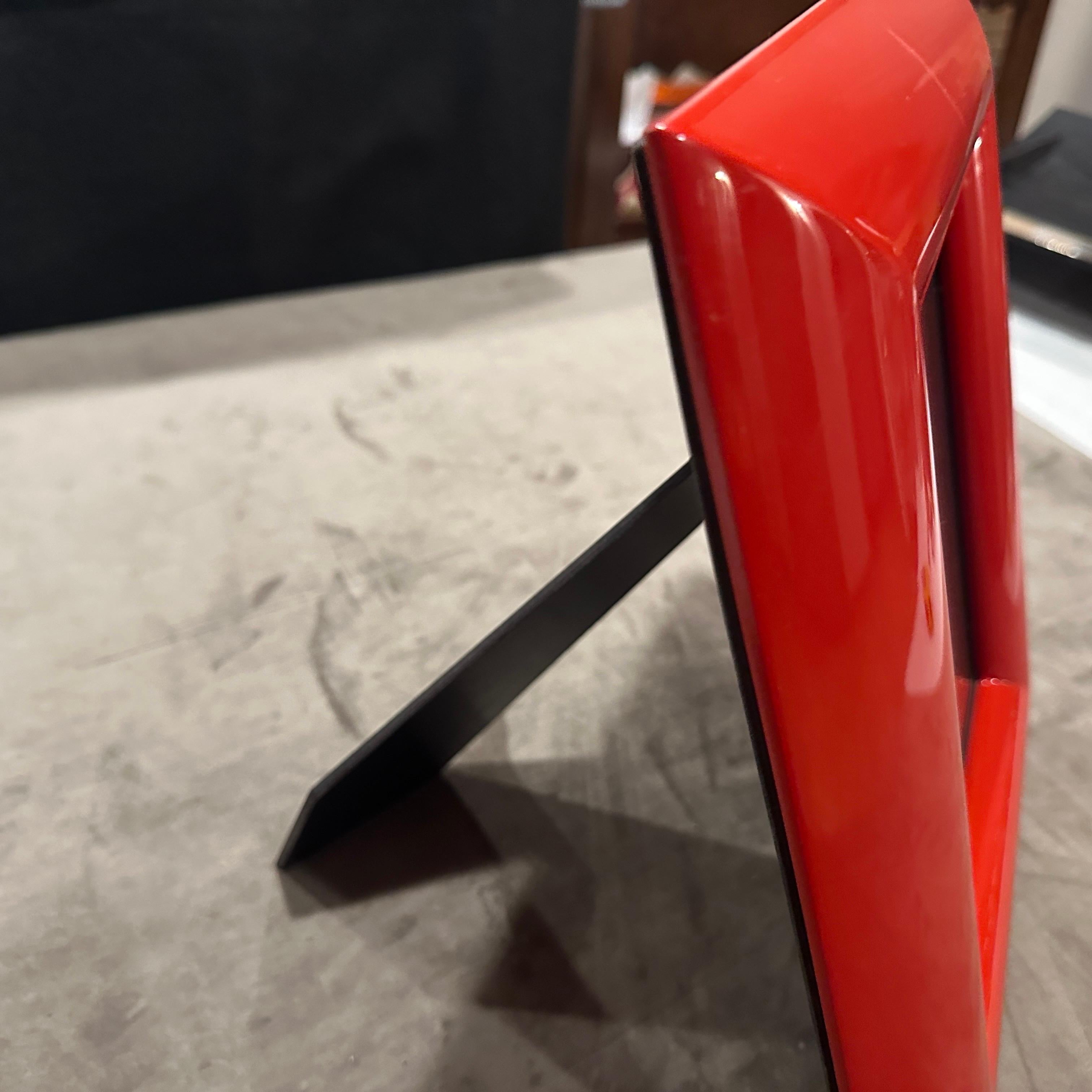 1990s Modern Red Lacquered Wood Italian Design Picture Frame by Bussolari For Sale 1