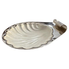 1990s Modern Silver Plated and Glass Shell Plate by Lino Sabattini