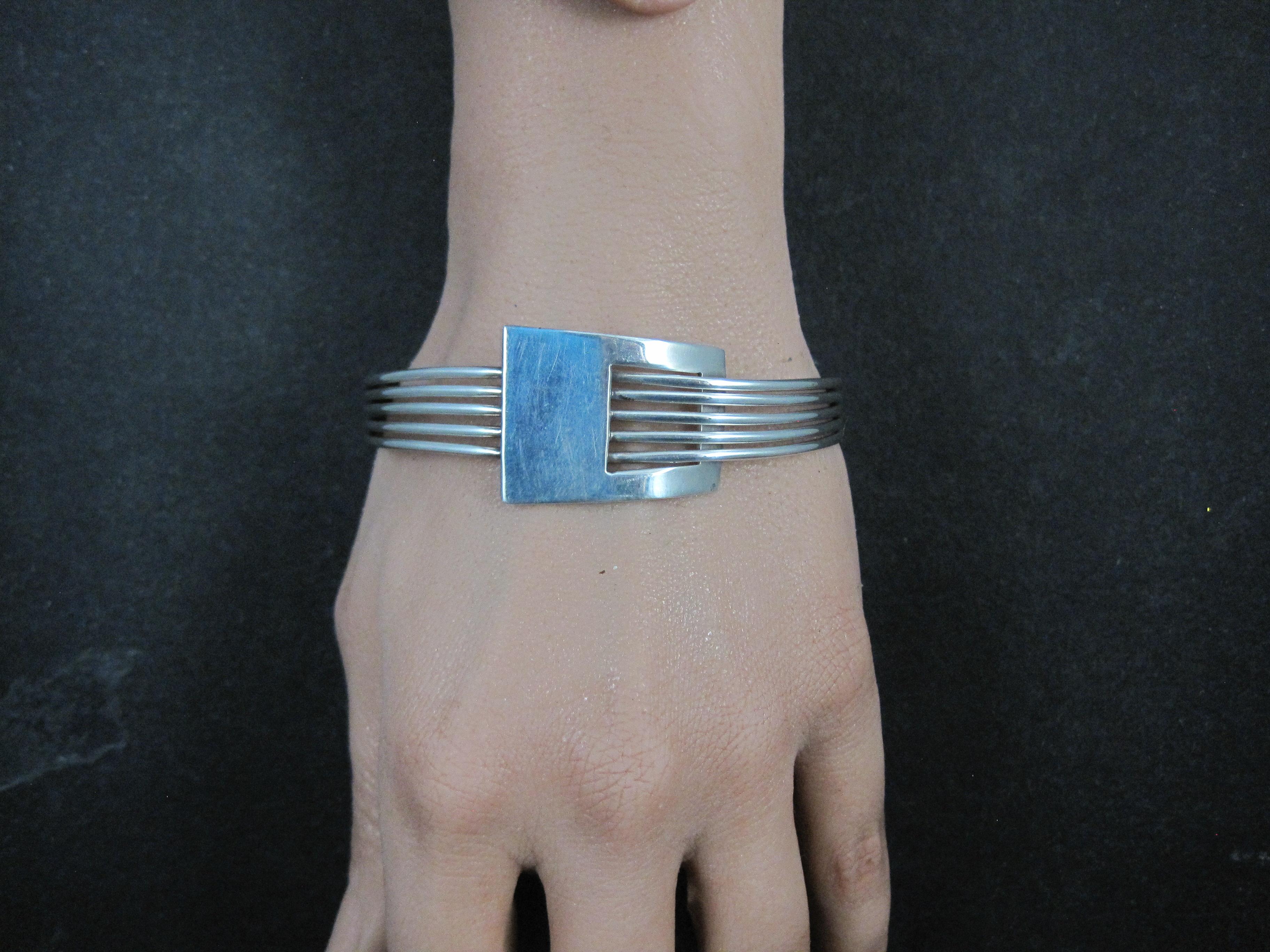 1990s Modern Sterling Silver Cuff Bracelet 7 Inches For Sale 4