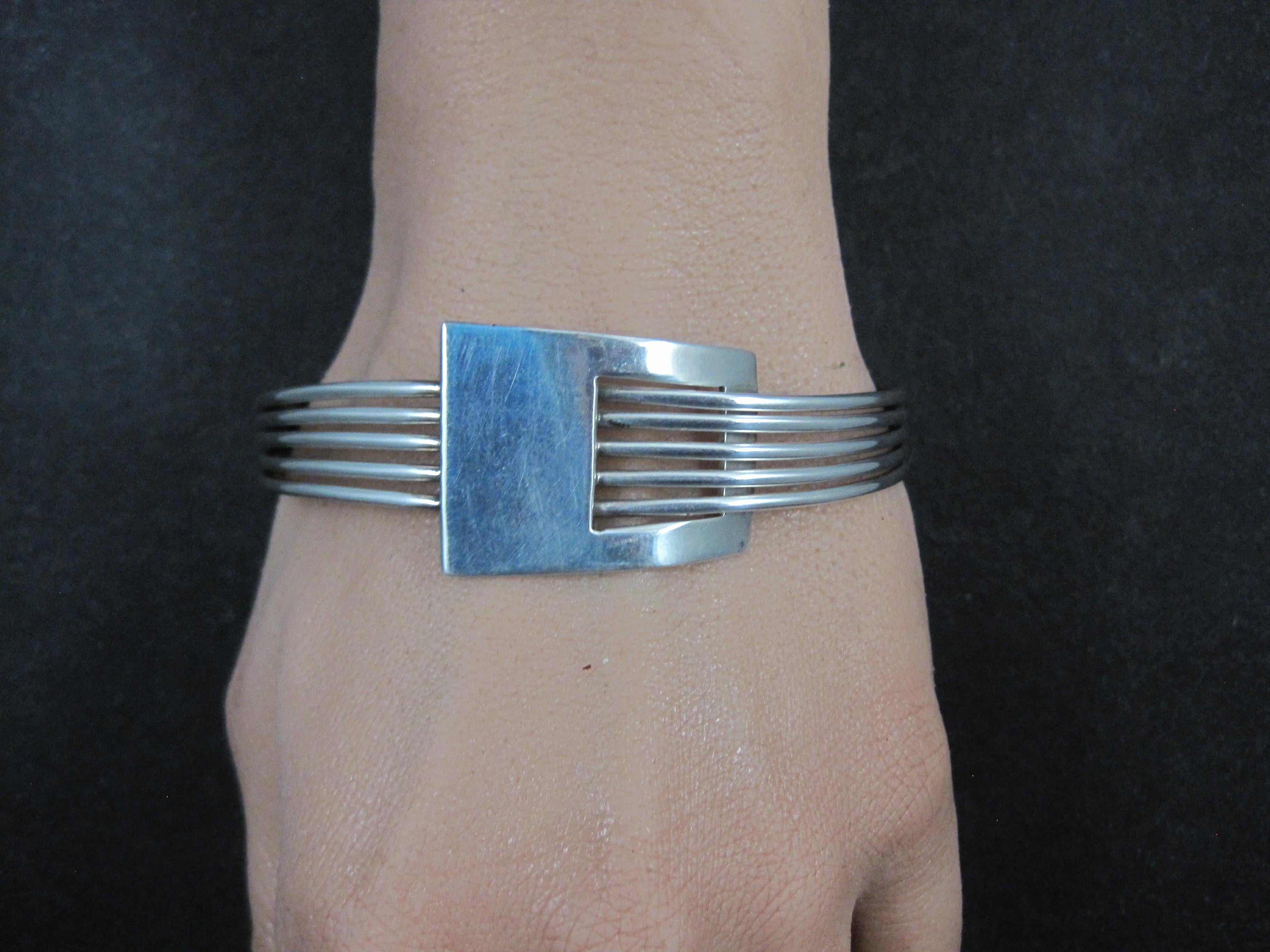1990s Modern Sterling Silver Cuff Bracelet 7 Inches For Sale 5