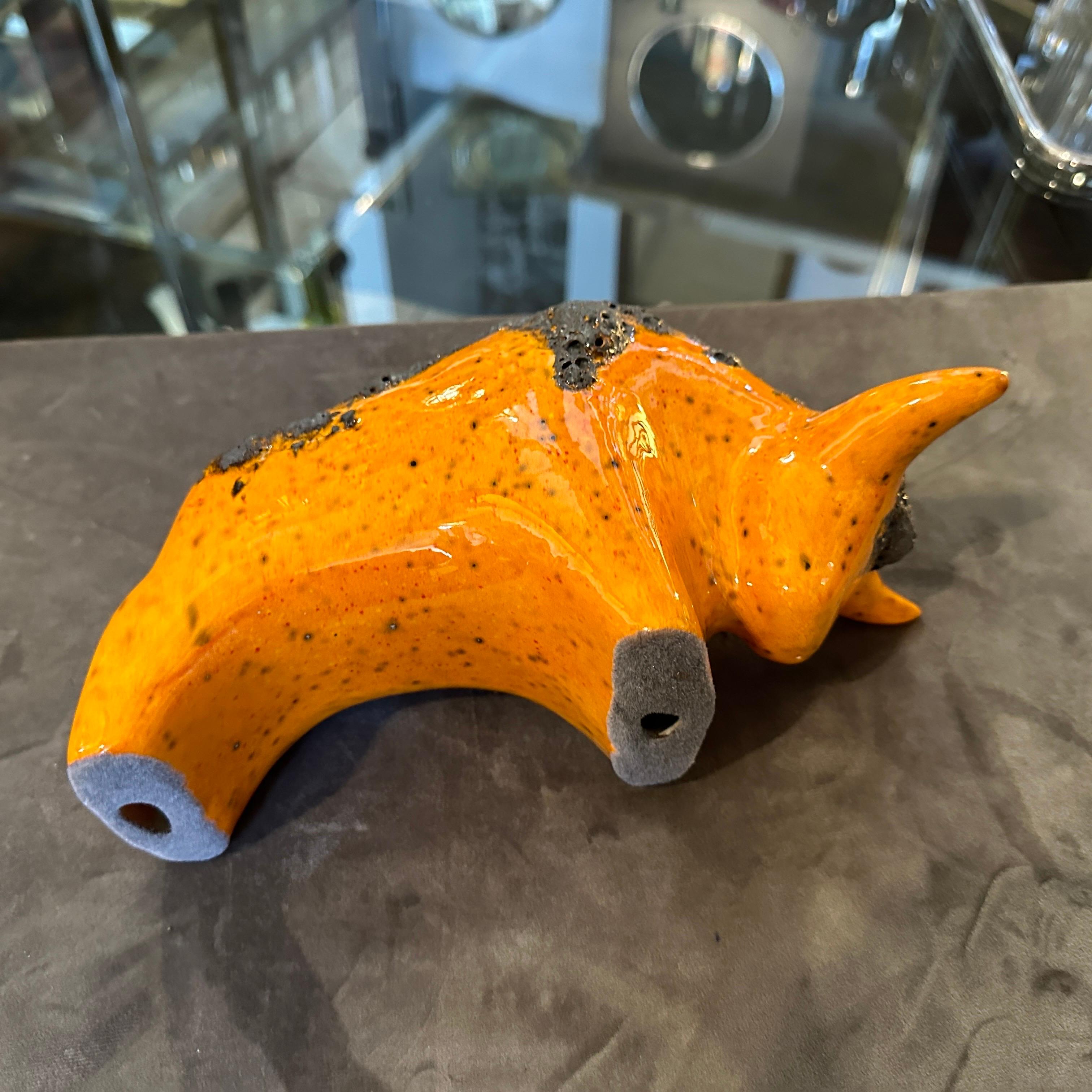 Modernistischer orangefarbener und schwarzer Fat Lava-Keramik-Schwanz von Otto Keramik, 1990er Jahre (20. Jahrhundert) im Angebot