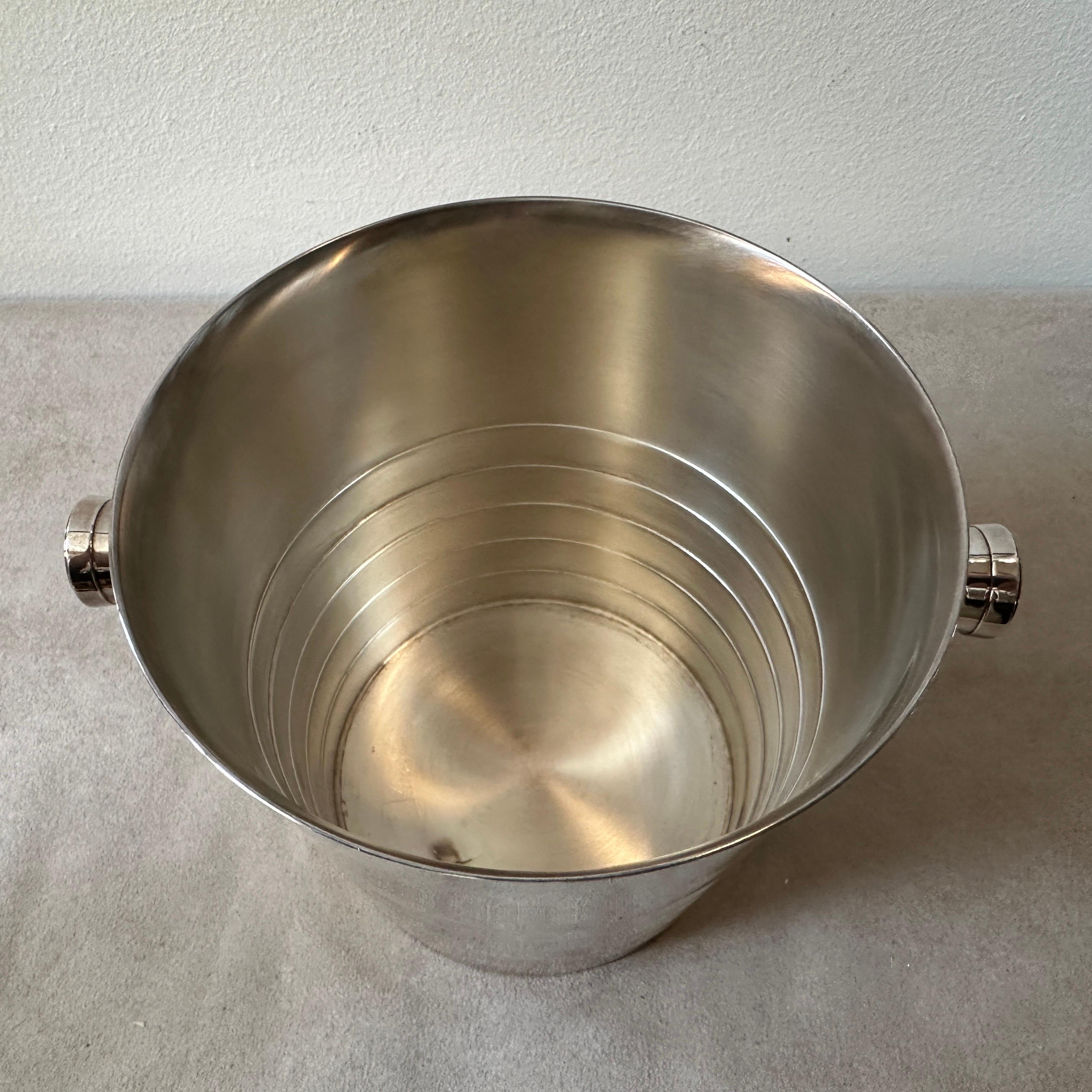 1990s Modernist Silver Plated French Ice Bucket by Christofle In Good Condition For Sale In Aci Castello, IT