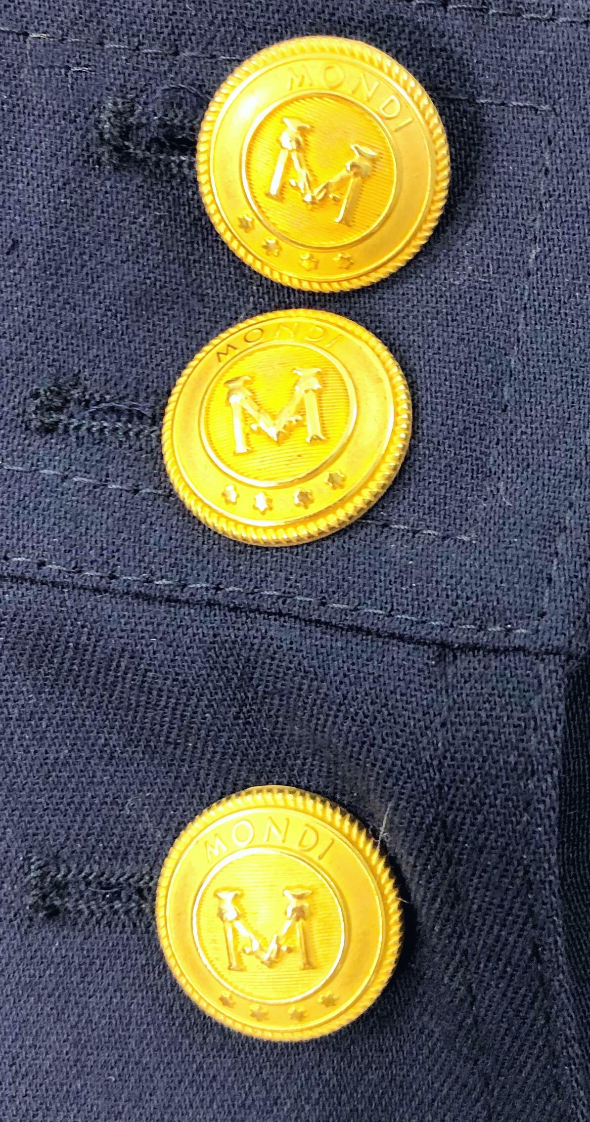 Mondi - Jupe midi en laine vintage bleu marine avec boutons dorés, taille 38, années 1990 Excellent état - En vente à San Diego, CA