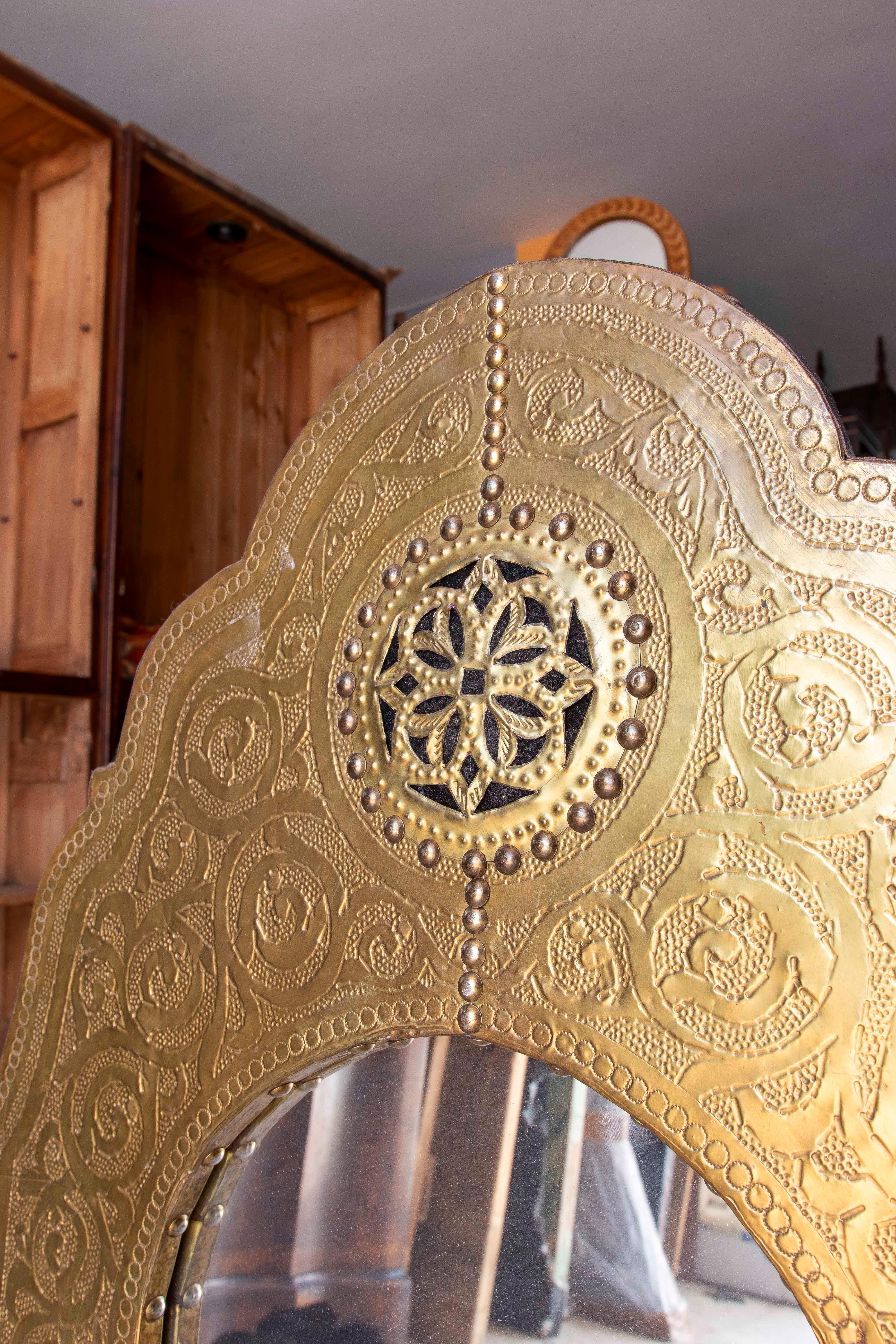 1990s Moorish Syle Gilded Metal Wall Mirror For Sale 1