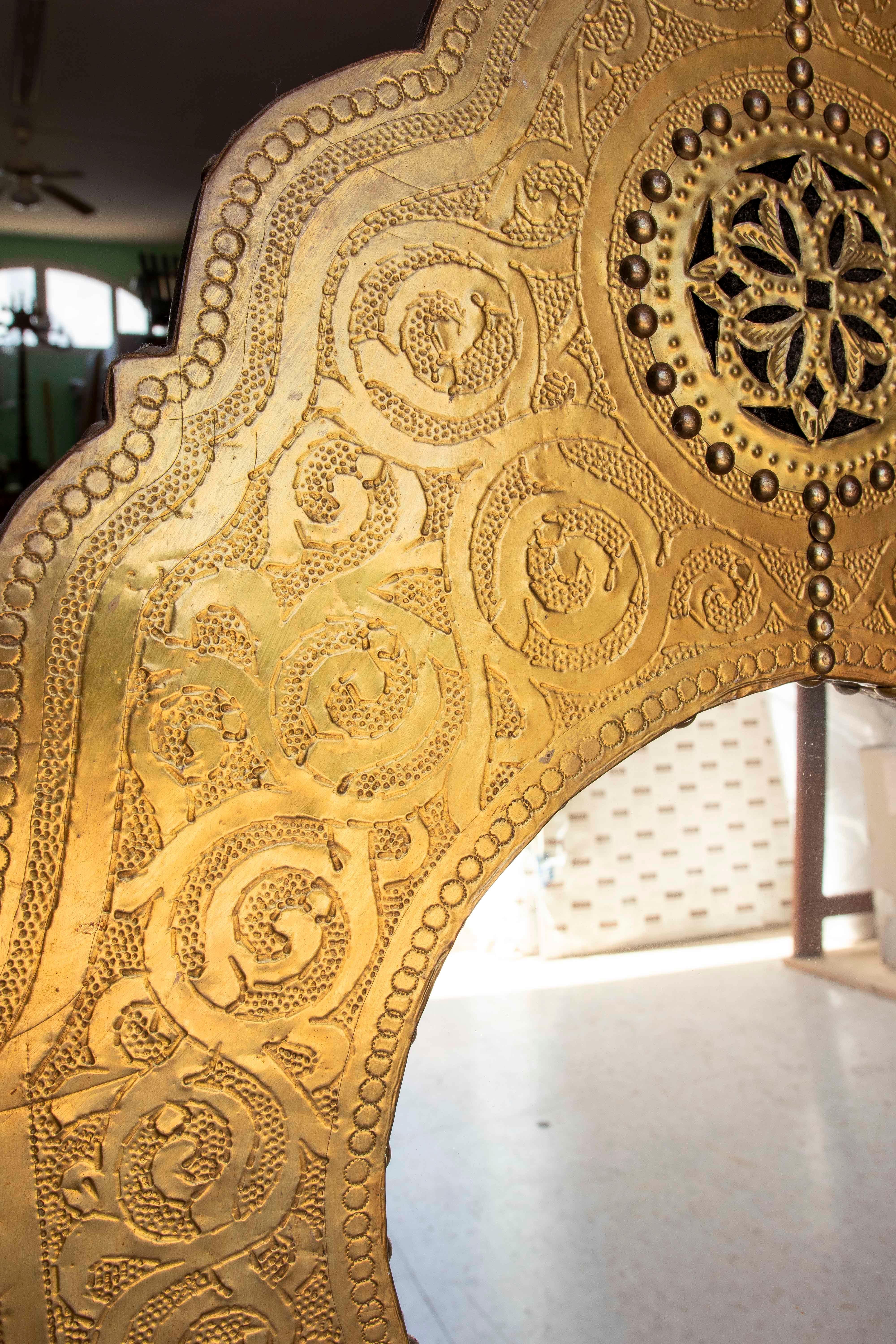 1990s Moorish Syle Gilded Metal Wall Mirror For Sale 2