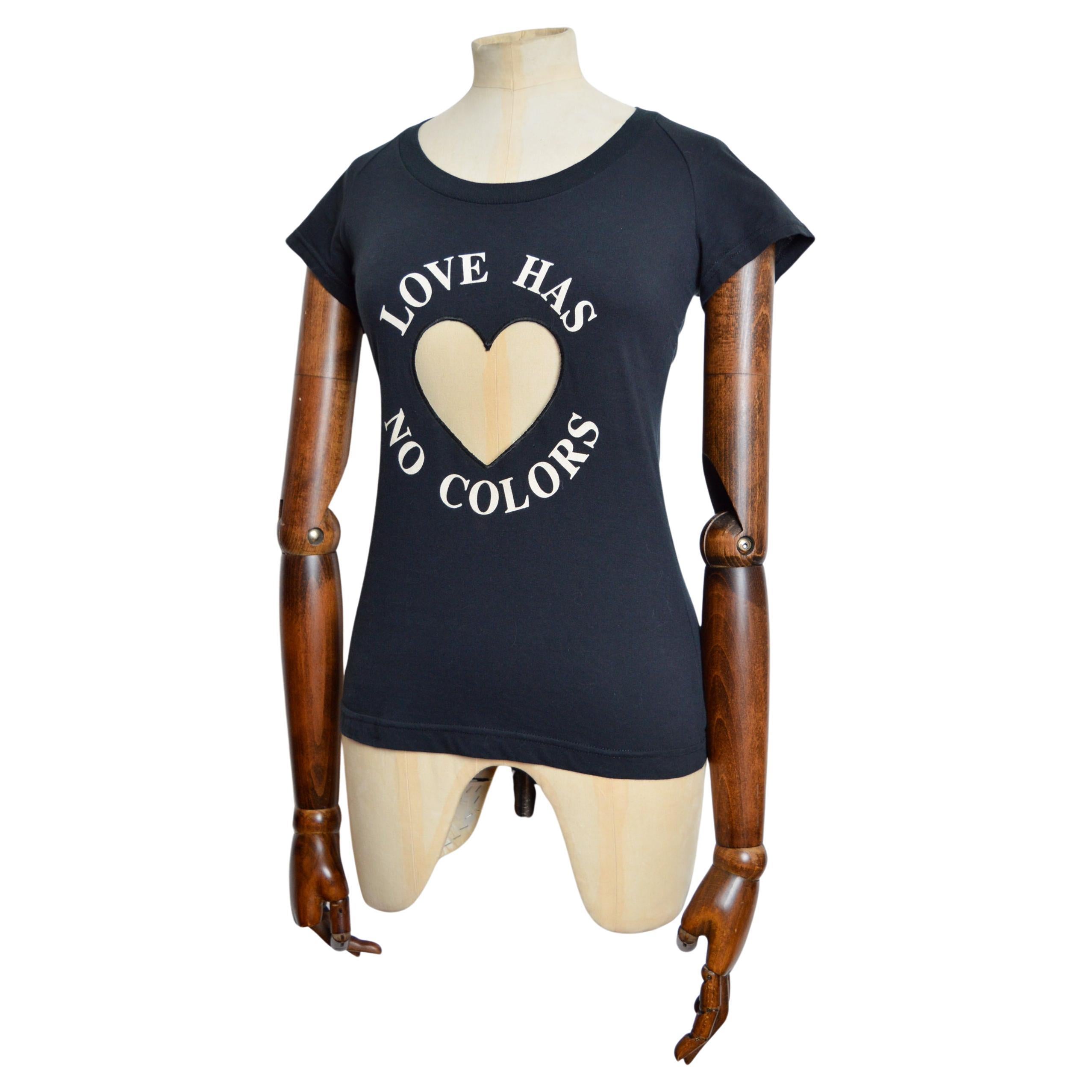 1990s Moschino Anti-Rascism ‘love has no colours’ fitted Black Slogan T-shirt For Sale