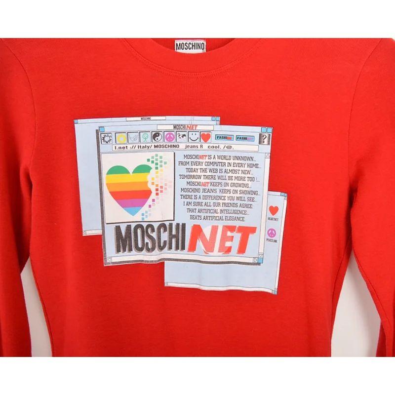 Vintage 1990s Moschino 'MOSCHI NET' logo parody long sleeve red T shirt.

MADE IN ITALY

Features:
Long sleeves
Cotton stretch fabric
MOSCHI NET logo

Sizing in inches:
Pit to Pit: 17''
Pit to Cuff: 18.5''
Nape to Hem: 25''

Recommended Size UK: