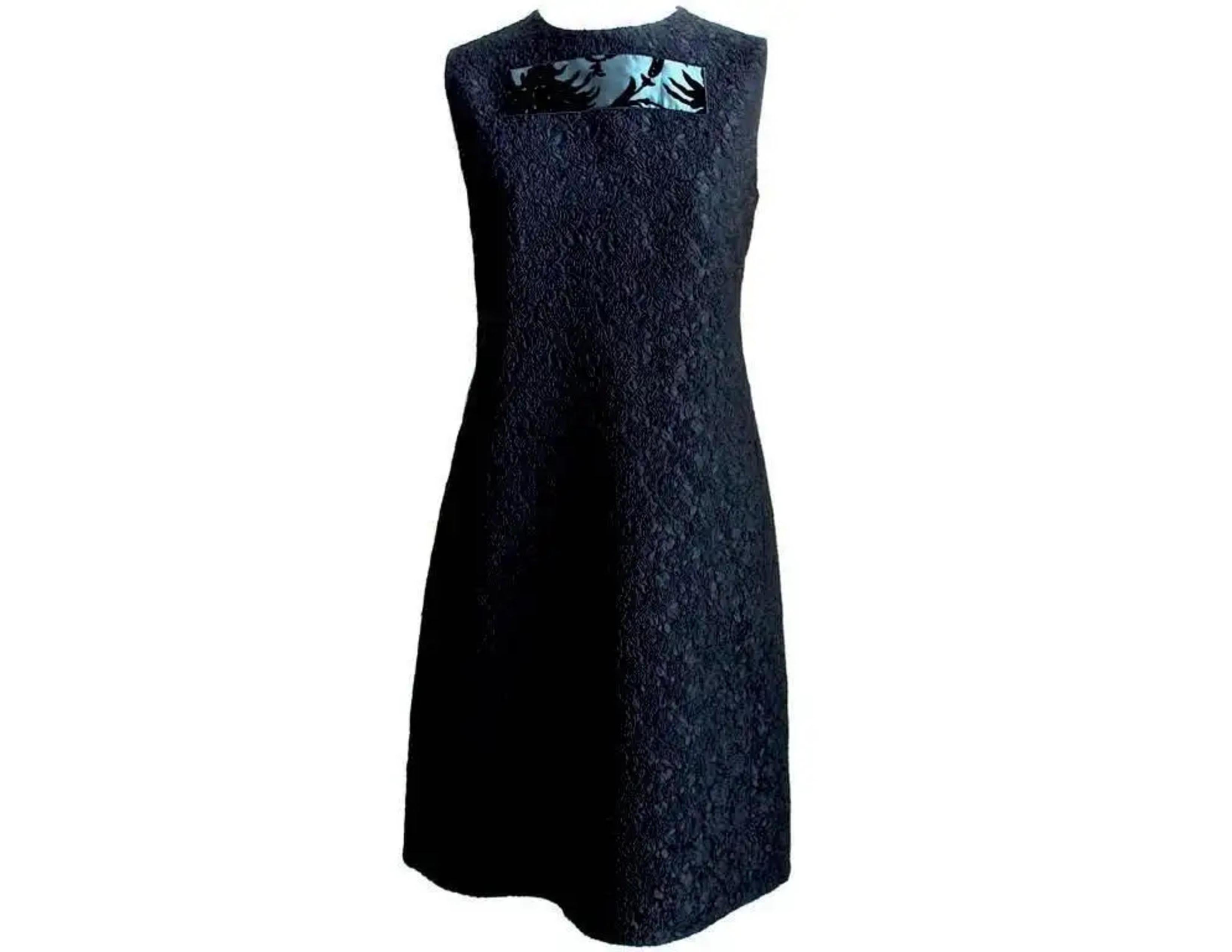 1990's MOSCHINO CHEAP and CHIC brocade dress In Excellent Condition For Sale In San Fransisco, CA