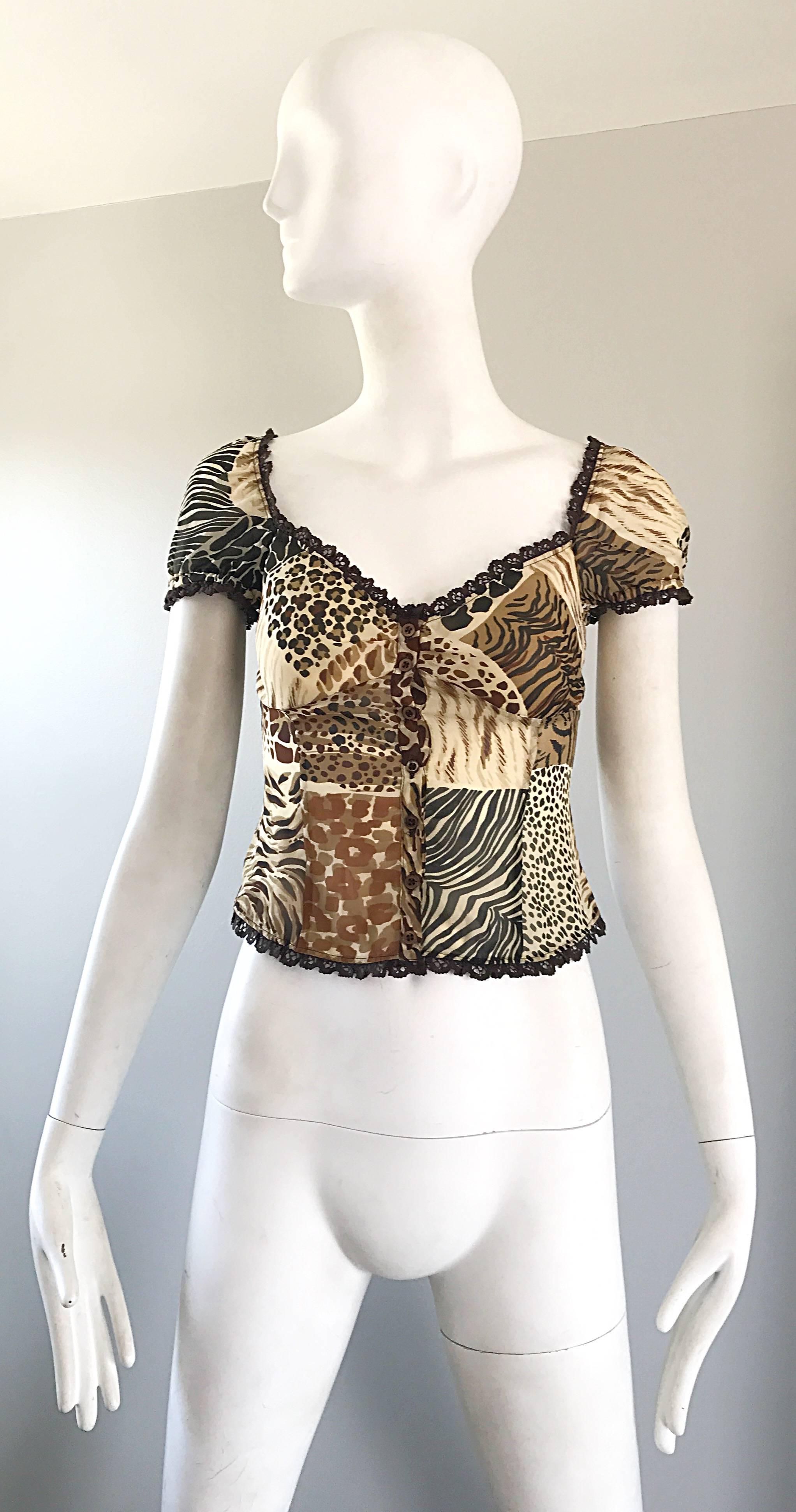 1990er Moschino Cheap & Chic Vintage 90er Jahre Kurzarm-Oberteil aus Seide mit Tiermuster und Tiermuster im Angebot 4