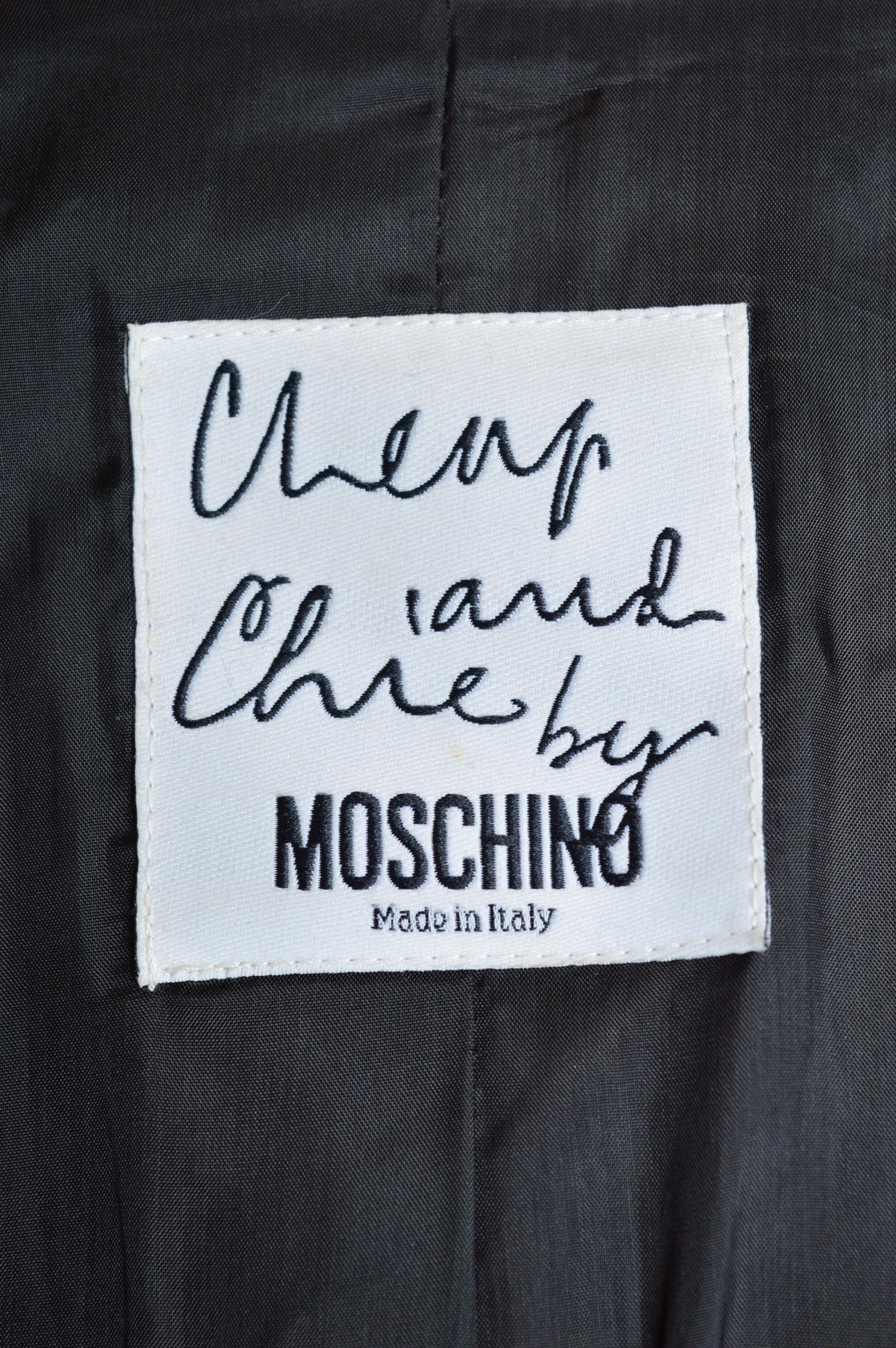1990's MOSCHINO Cheap & Chic Plain Red Heart Double Breasted Blazer - Jacket For Sale 7