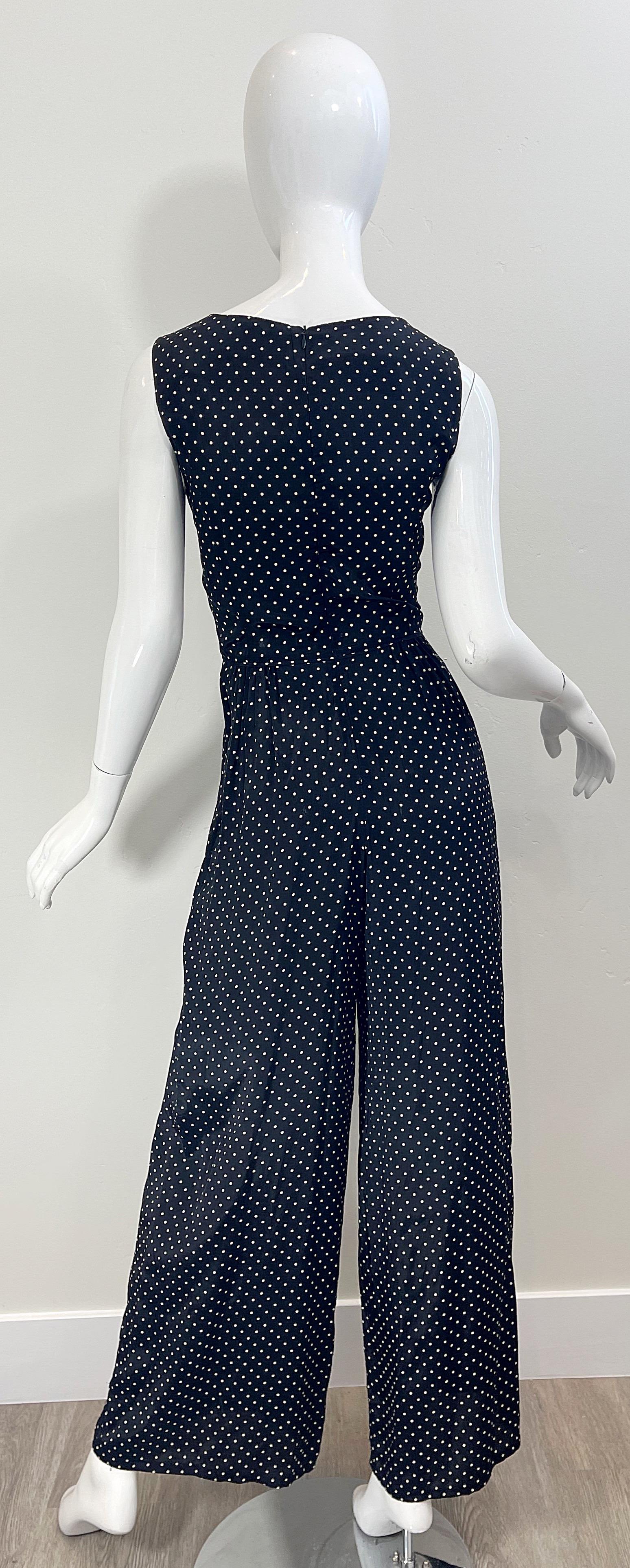 1990s Moschino Cheap & Chic Size 8 / 10 Popeye Olive Oyl Black White Jumpsuit In Excellent Condition For Sale In San Diego, CA