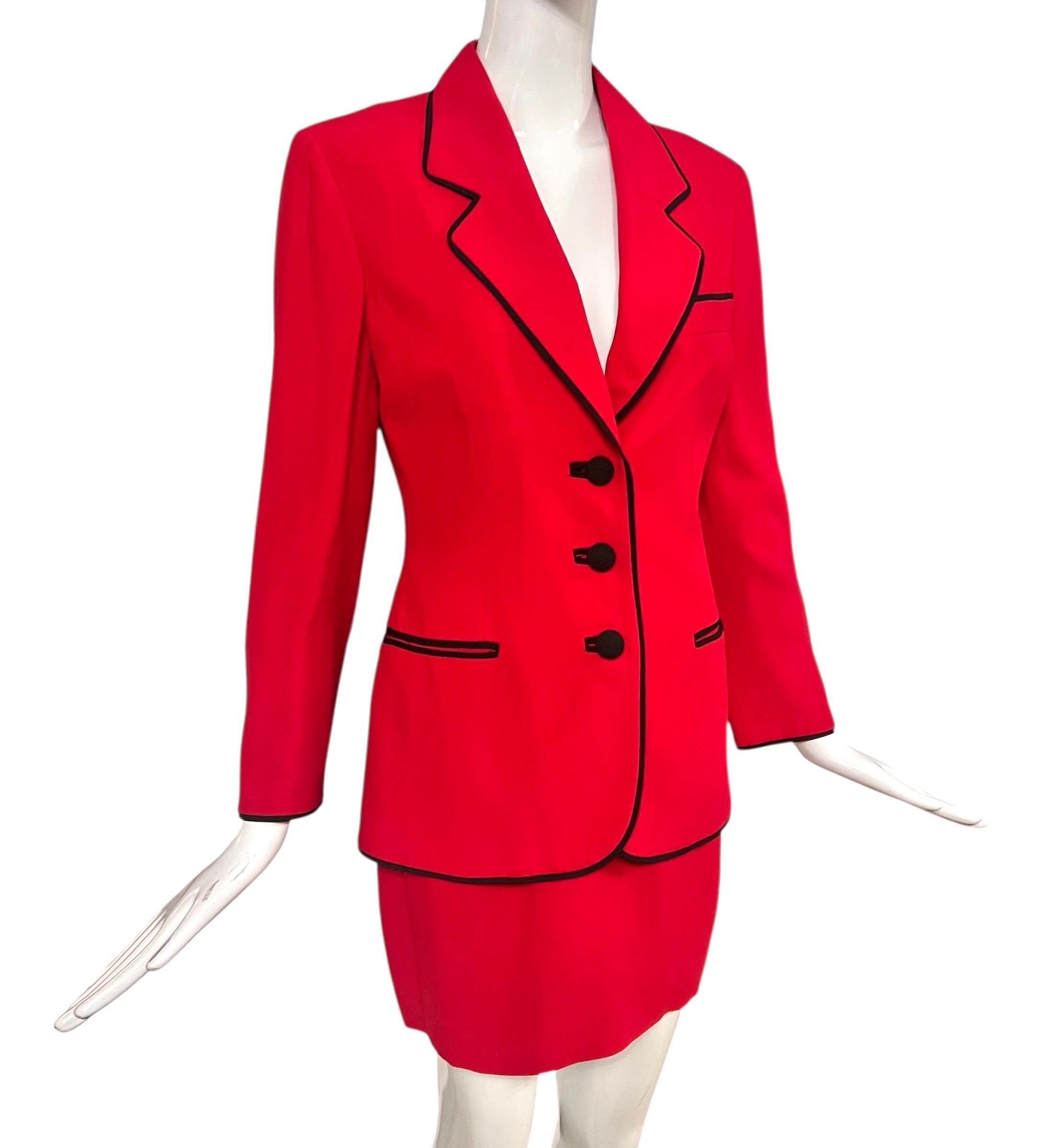 Abito Moschino Couture vintage anni '90 con gonna rossa e smile In condizioni ottime in vendita a Concord, NC