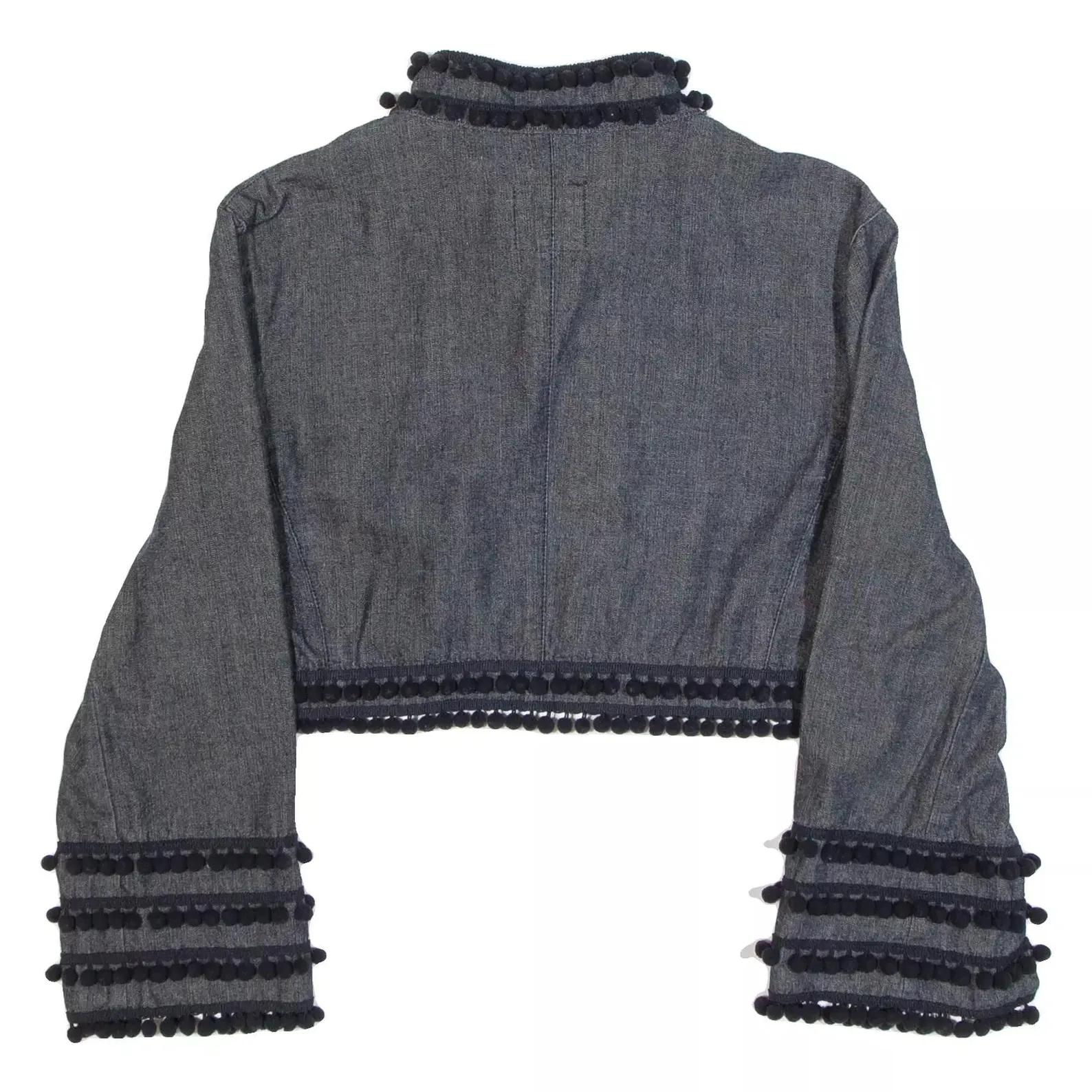 1990er Moschino Denim Pom Pom Bolero Kurzjacke im Zustand „Gut“ im Angebot in London, GB