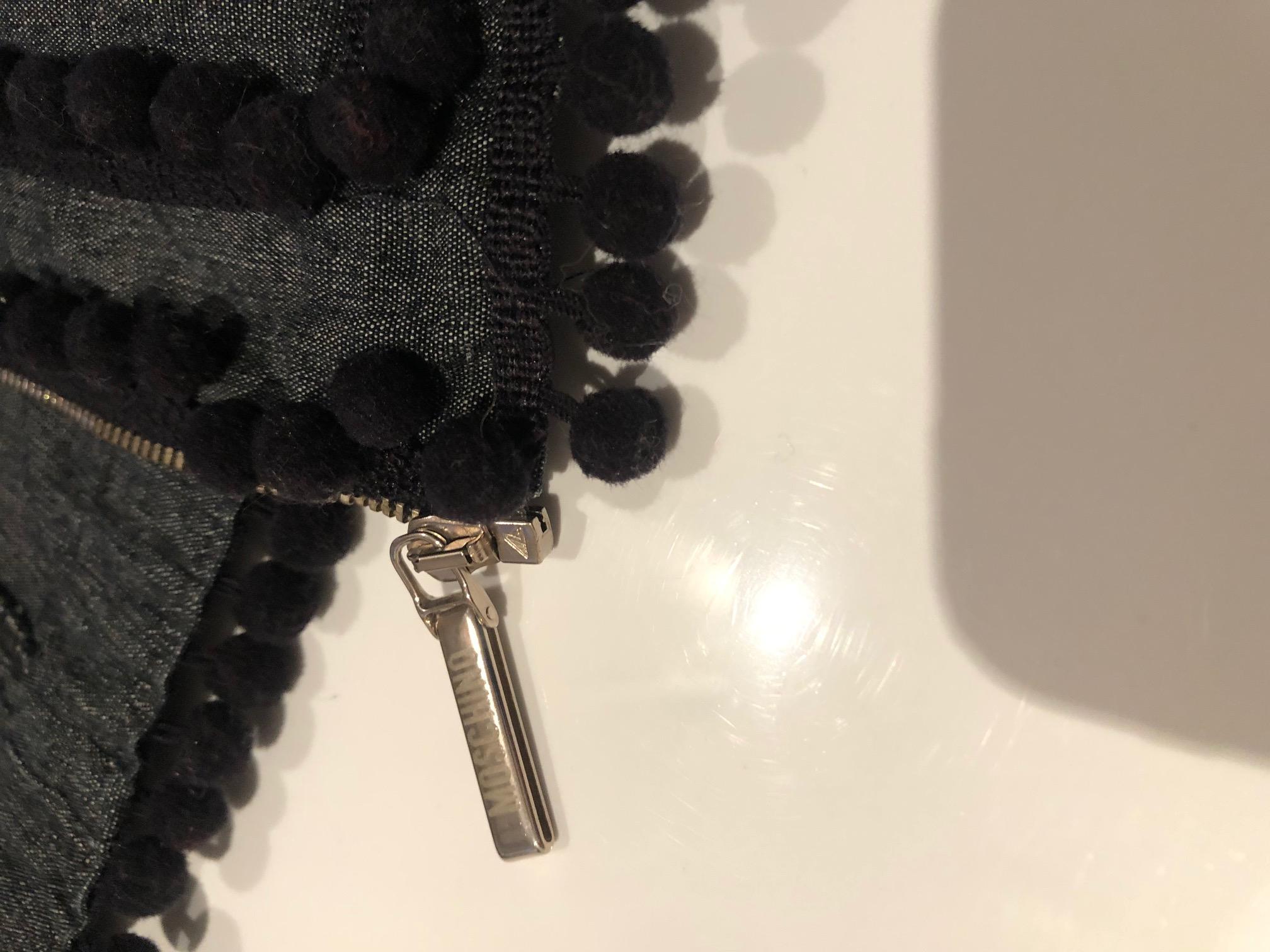1990er Moschino Denim Pom Pom Bolero Kurzjacke im Angebot 2