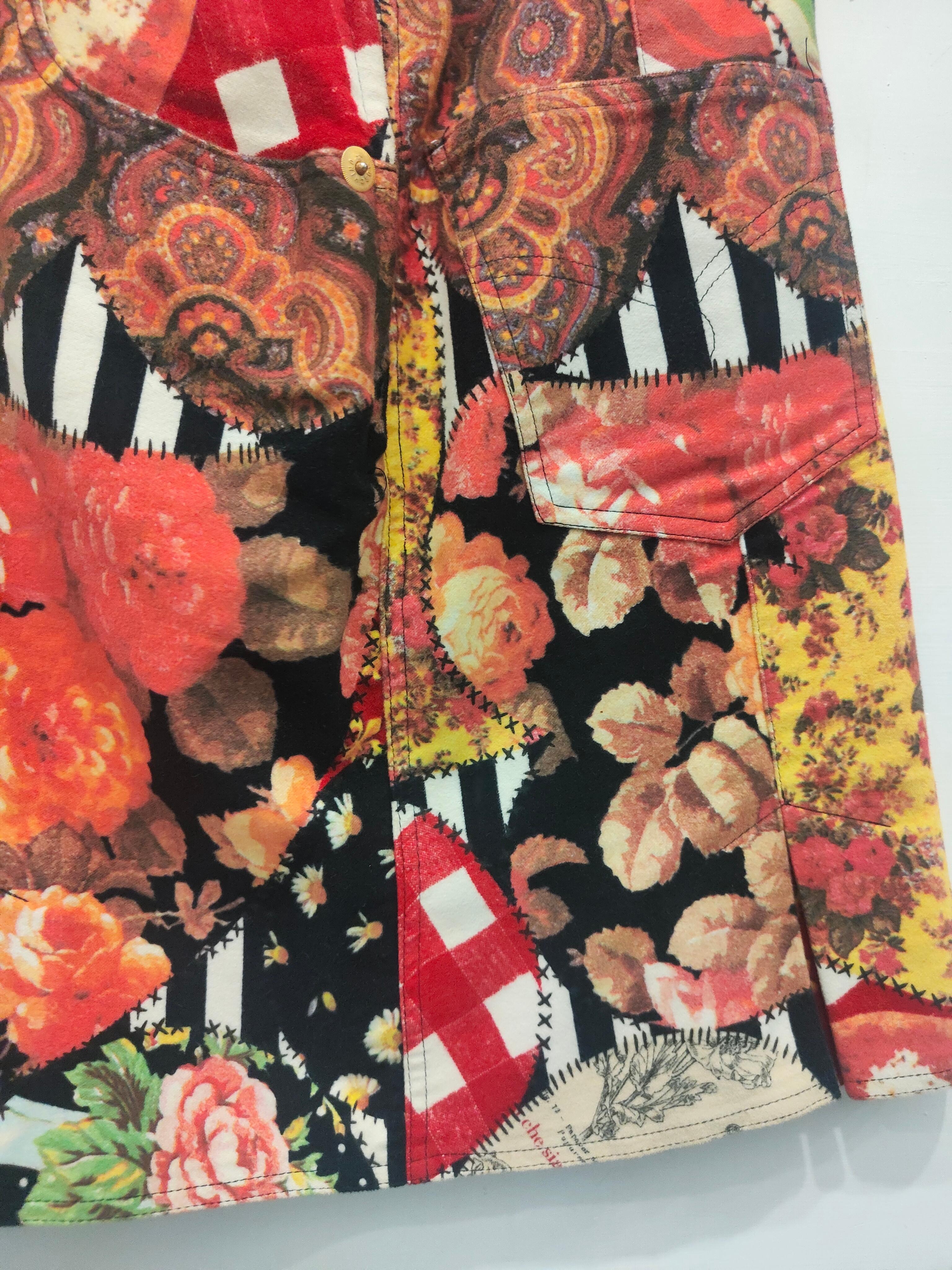Falda multicolor Moschino FashOn FashOff de los años 90 en Excelente estado para la venta en Capri, IT