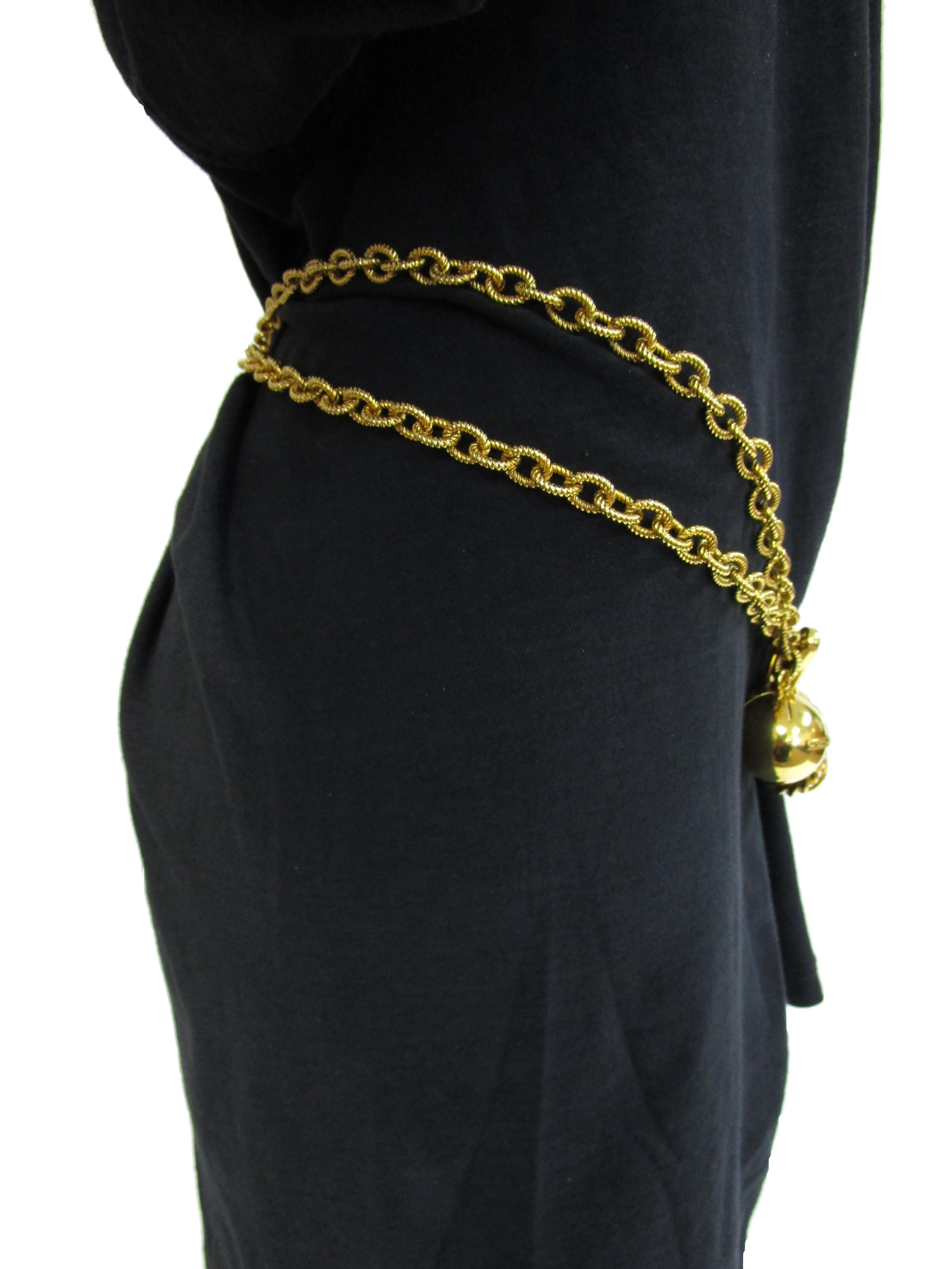 Women's 1990’s Moschino Iconic Gold Link Charm Belt For Sale