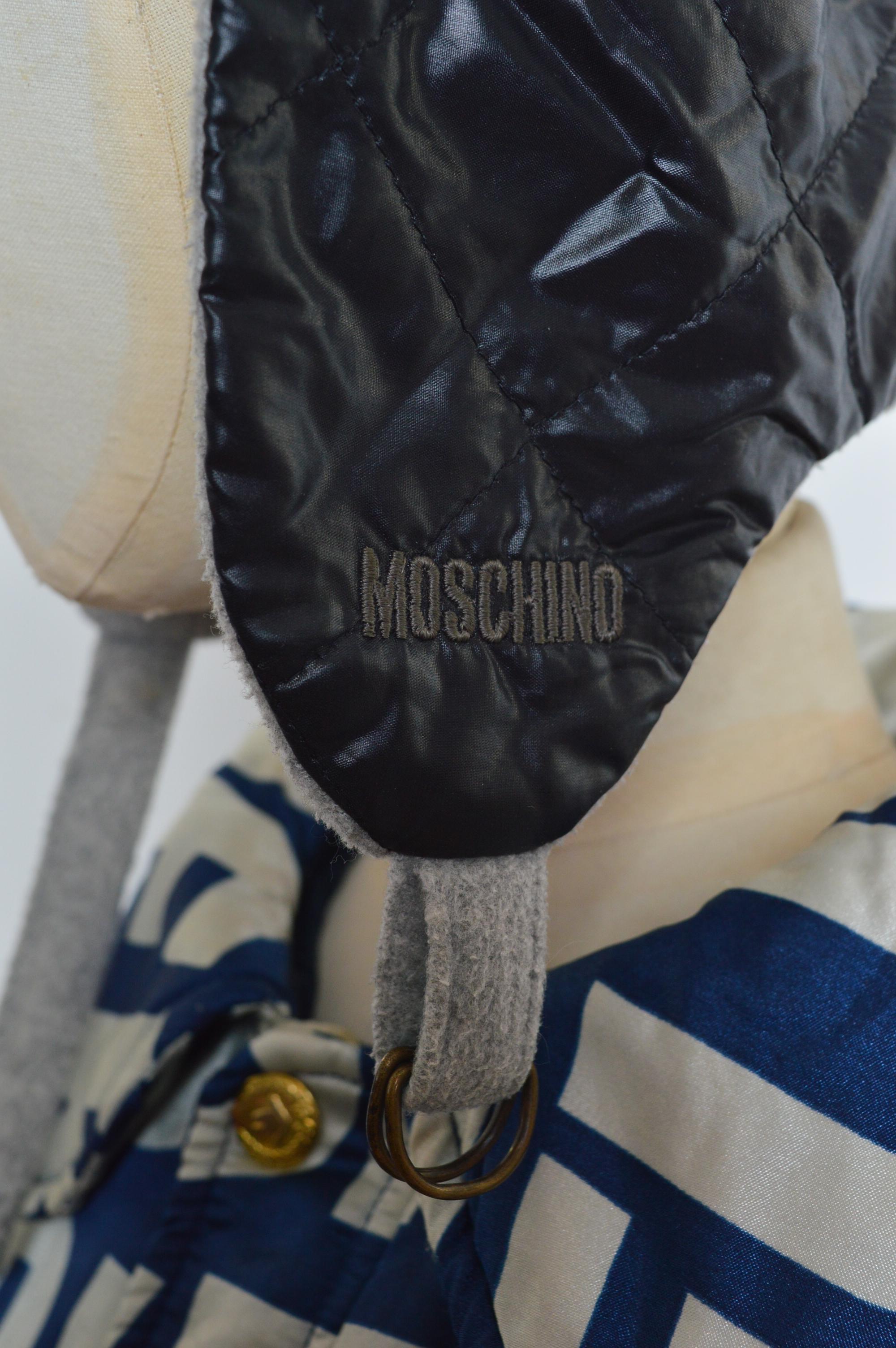 1990's MOSCHINO Jeans Raver Cap - Trapper Hat in Grey and Black For Sale 1