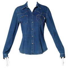 1990er Jahre Moschino Jeans Vintage Denim Herztasche Button Up Top:: Shirt oder Jacke