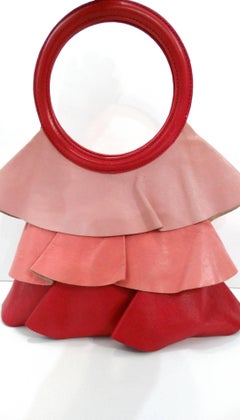 1990er Moschino Ombre Leder Rüschenhandtasche