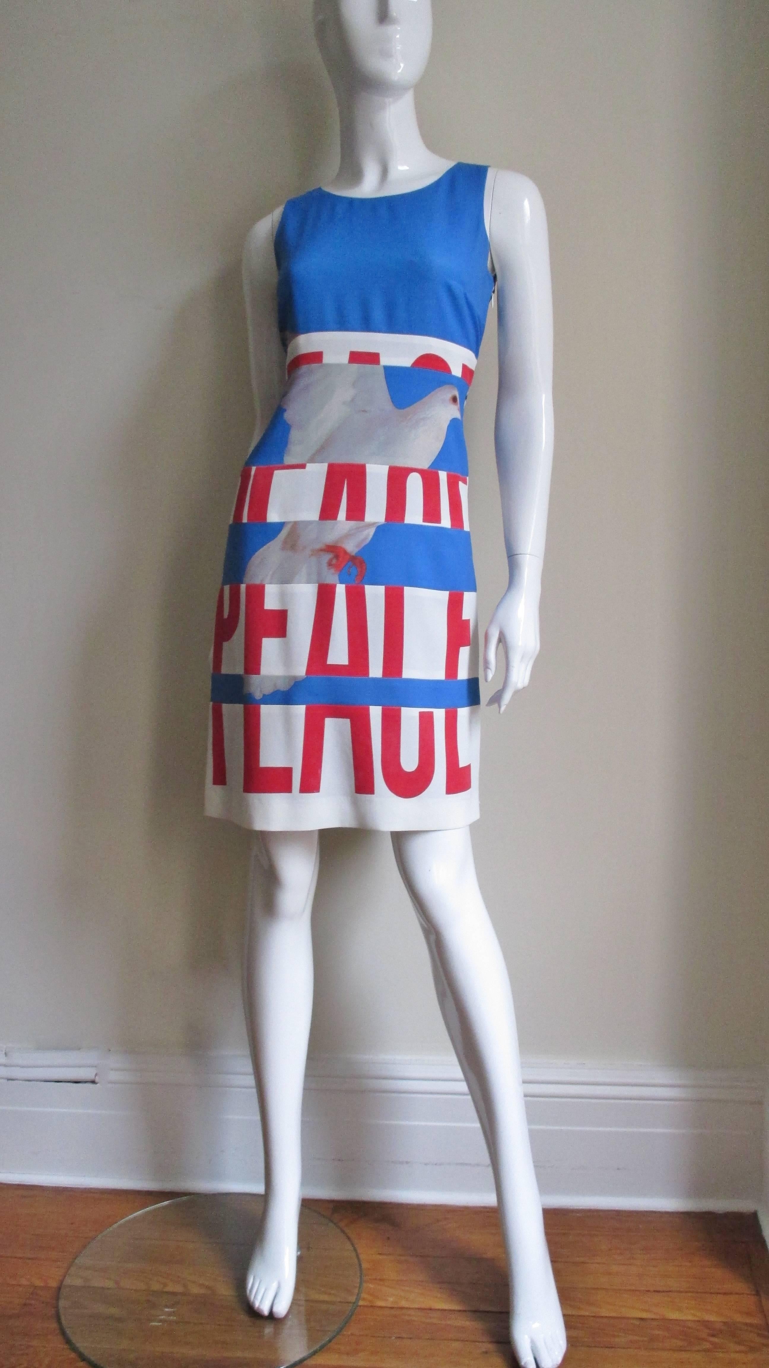 Moschino Peace and Stop War Dress In Good Condition For Sale In Water Mill, NY