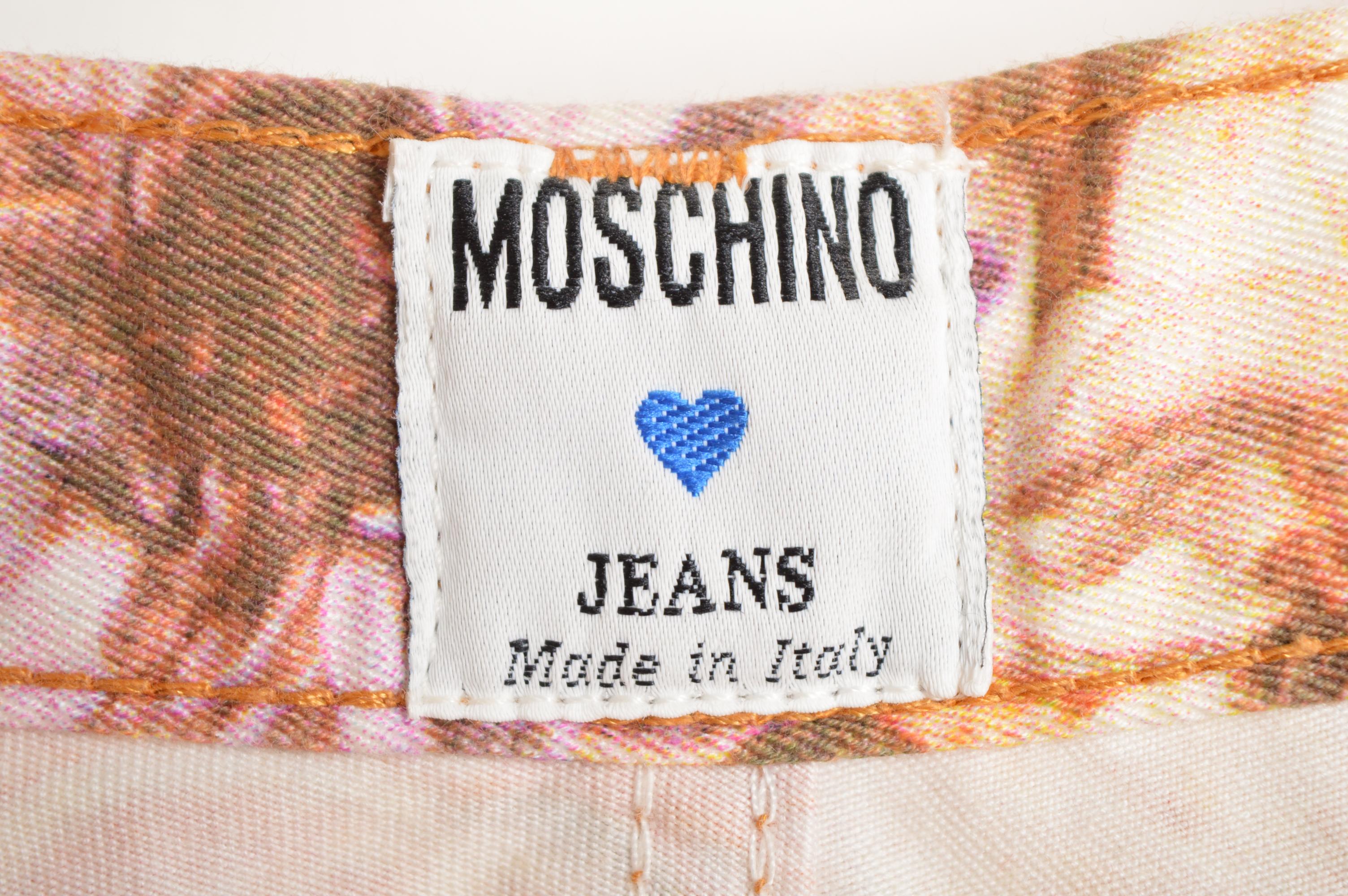 1990er Moschino Pfirsich Orange Blumendruck High Waisted Jeans im Angebot 10