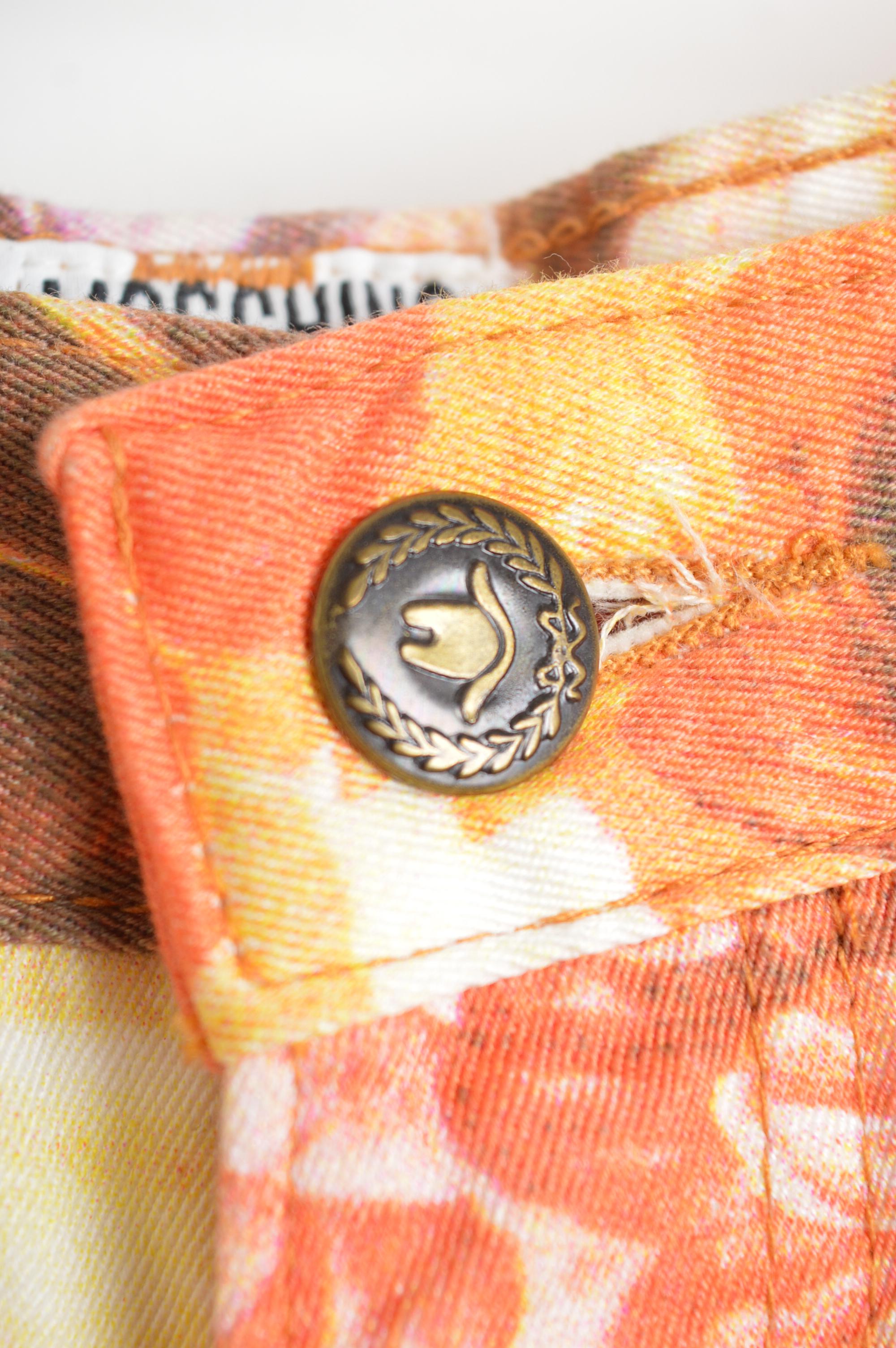 1990er Moschino Pfirsich Orange Blumendruck High Waisted Jeans im Angebot 1