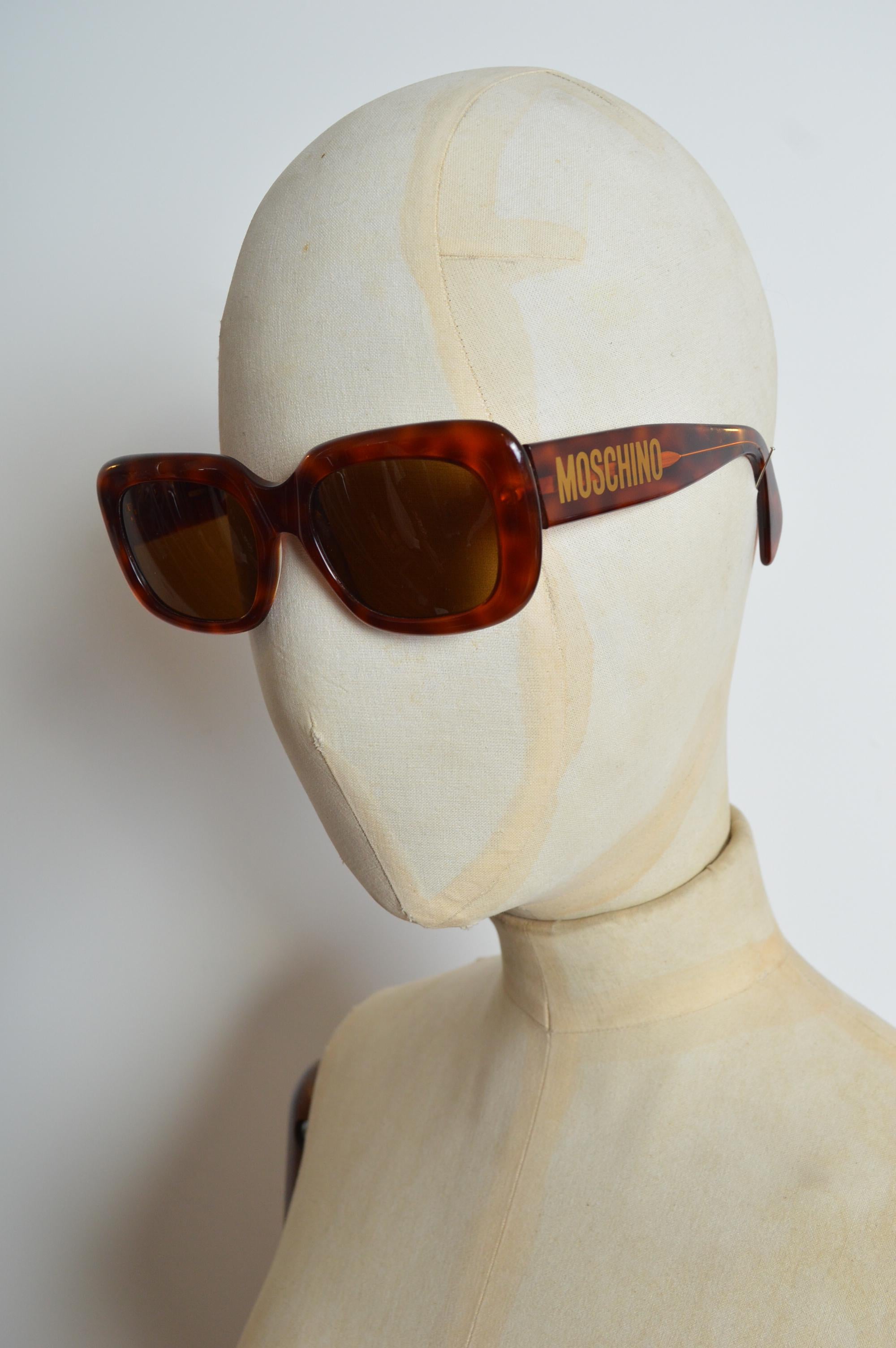 1990er Moschino Persol Occhialli Schildpatt-Schildkrötenpanzer quadratische ovale Schirm-Sonnenbrille - Sonnenbrille im Zustand „Gut“ im Angebot in Sheffield, GB