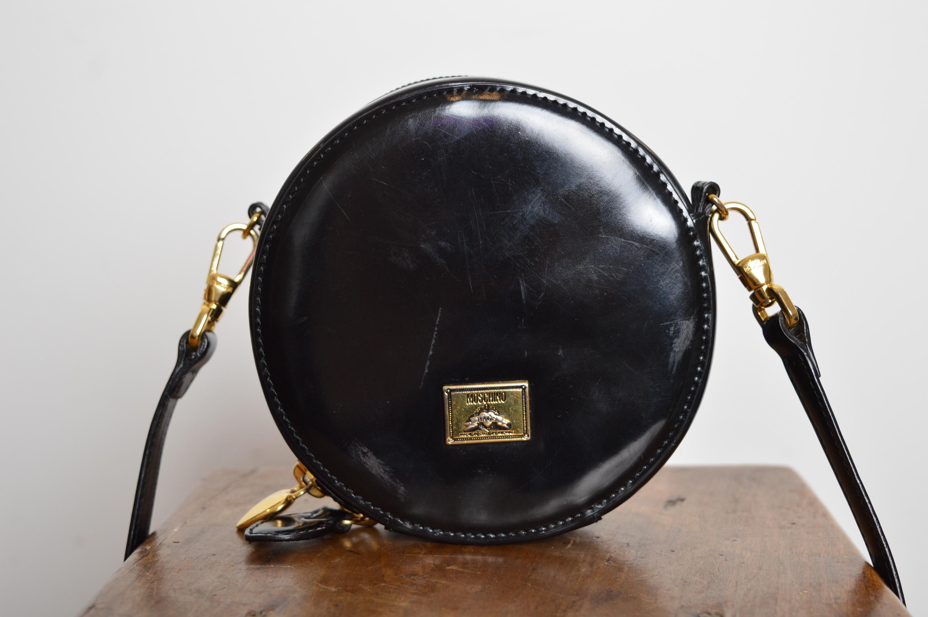 Mini Minaudière circulaire Love Heart rouge de Moschino 1990 - Sac à main en vente 7