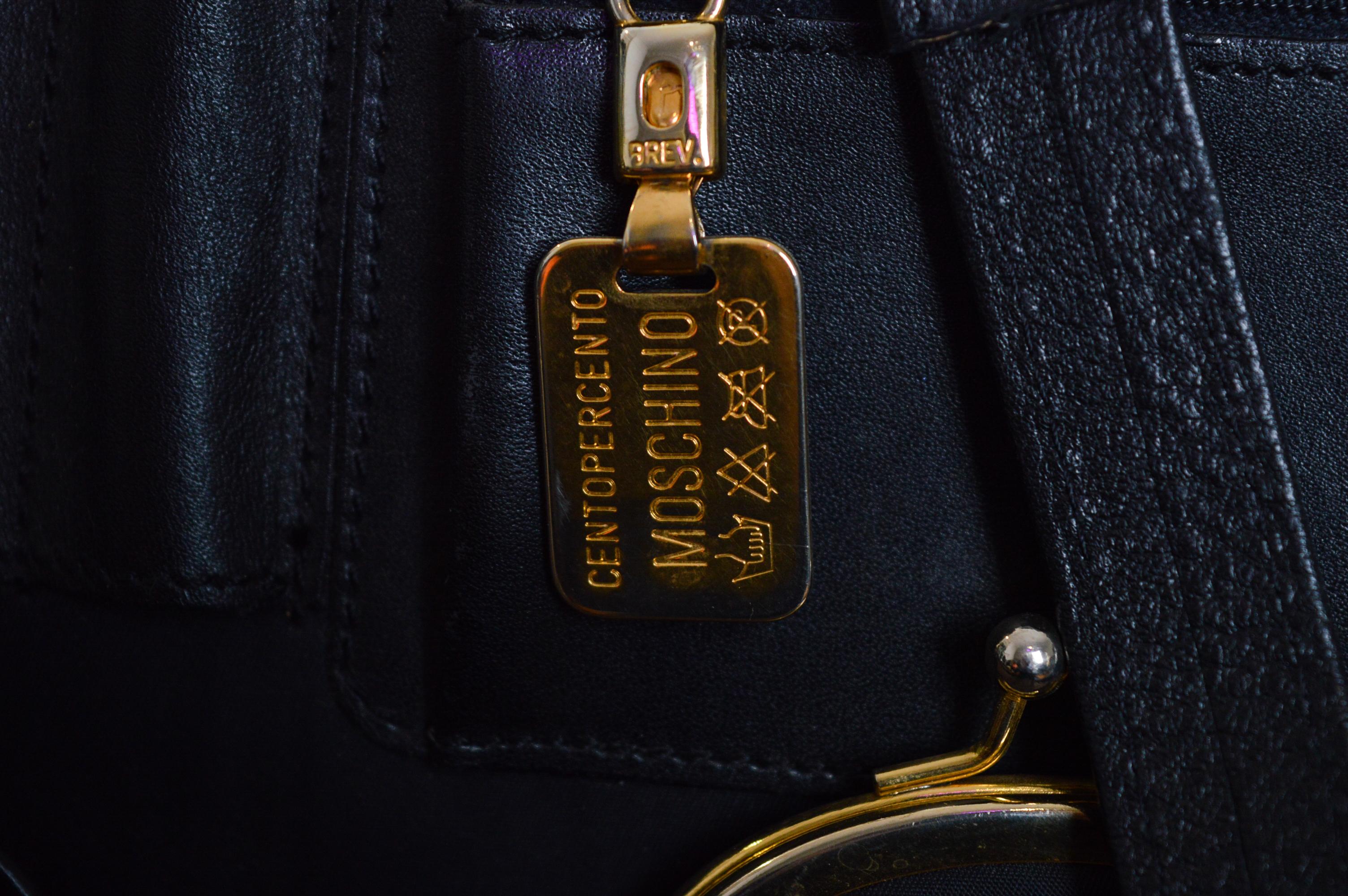 1990's Moschino Stationary Multi Pocket Archive Tactical Black Satchel - Bag en vente 10
