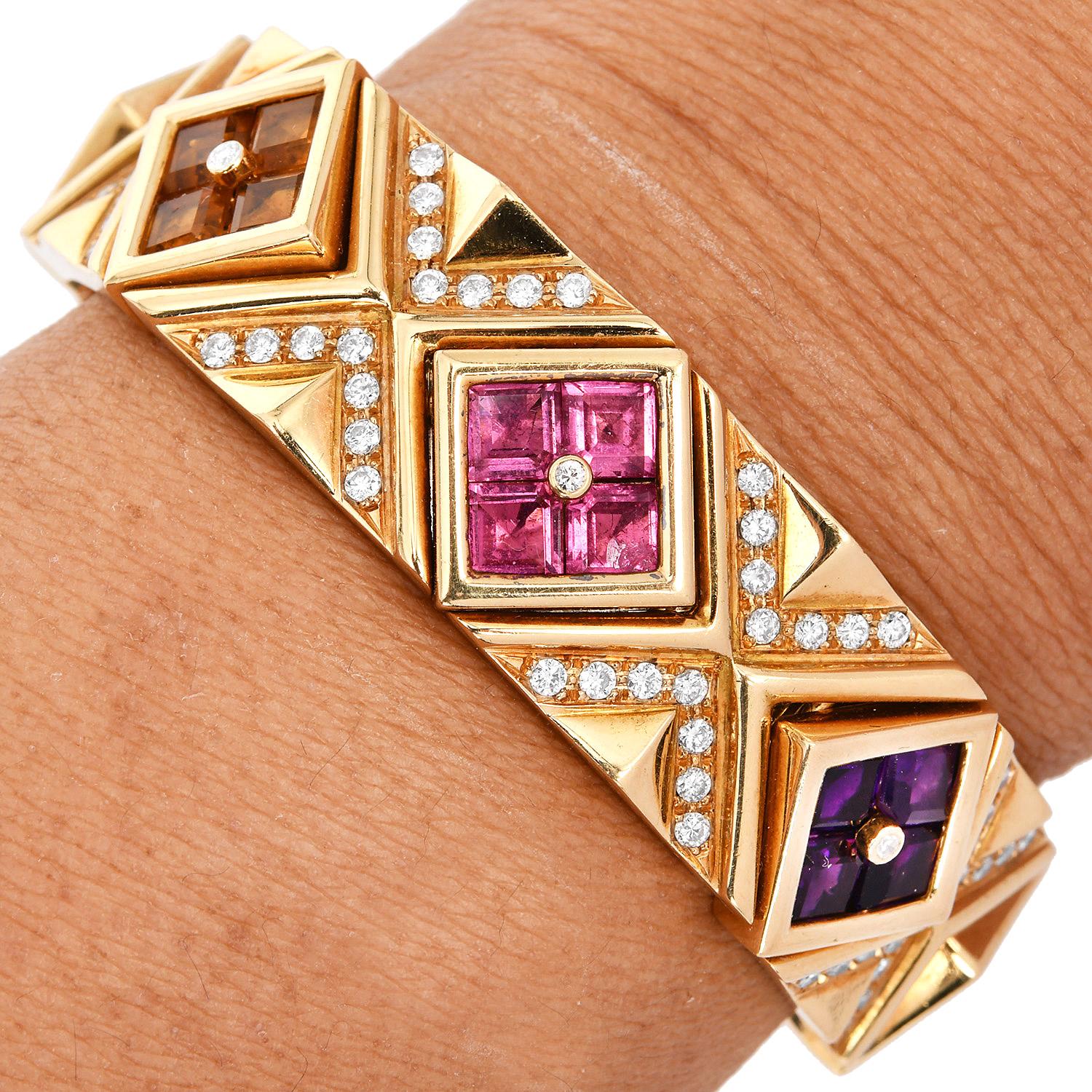 Taille ronde 1990 Bracelet manchette en or 18K à pierres multiples et diamants en vente