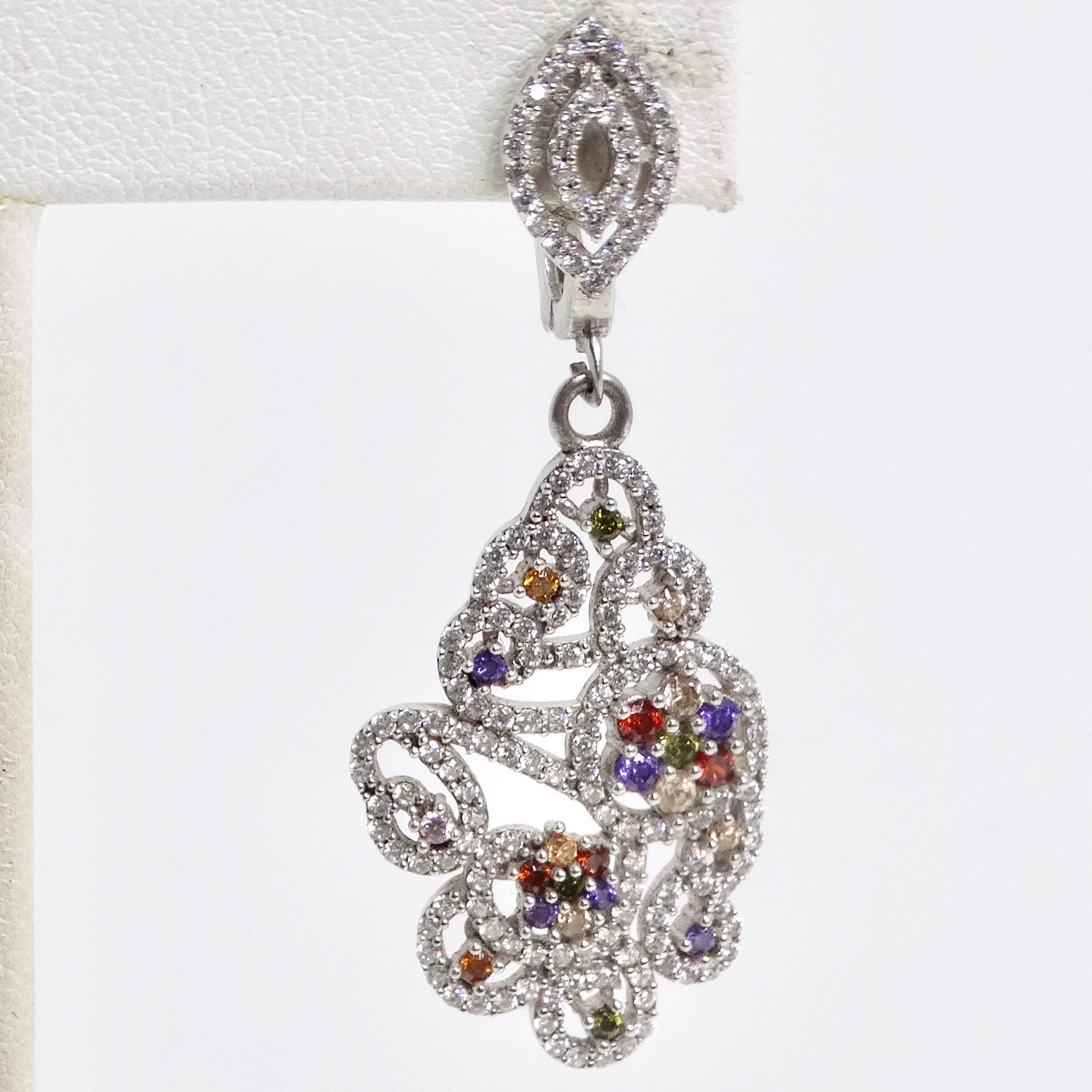 Taille ronde 1990 Boucles d'oreilles pendantes en cristal Swarovski multicolore en vente