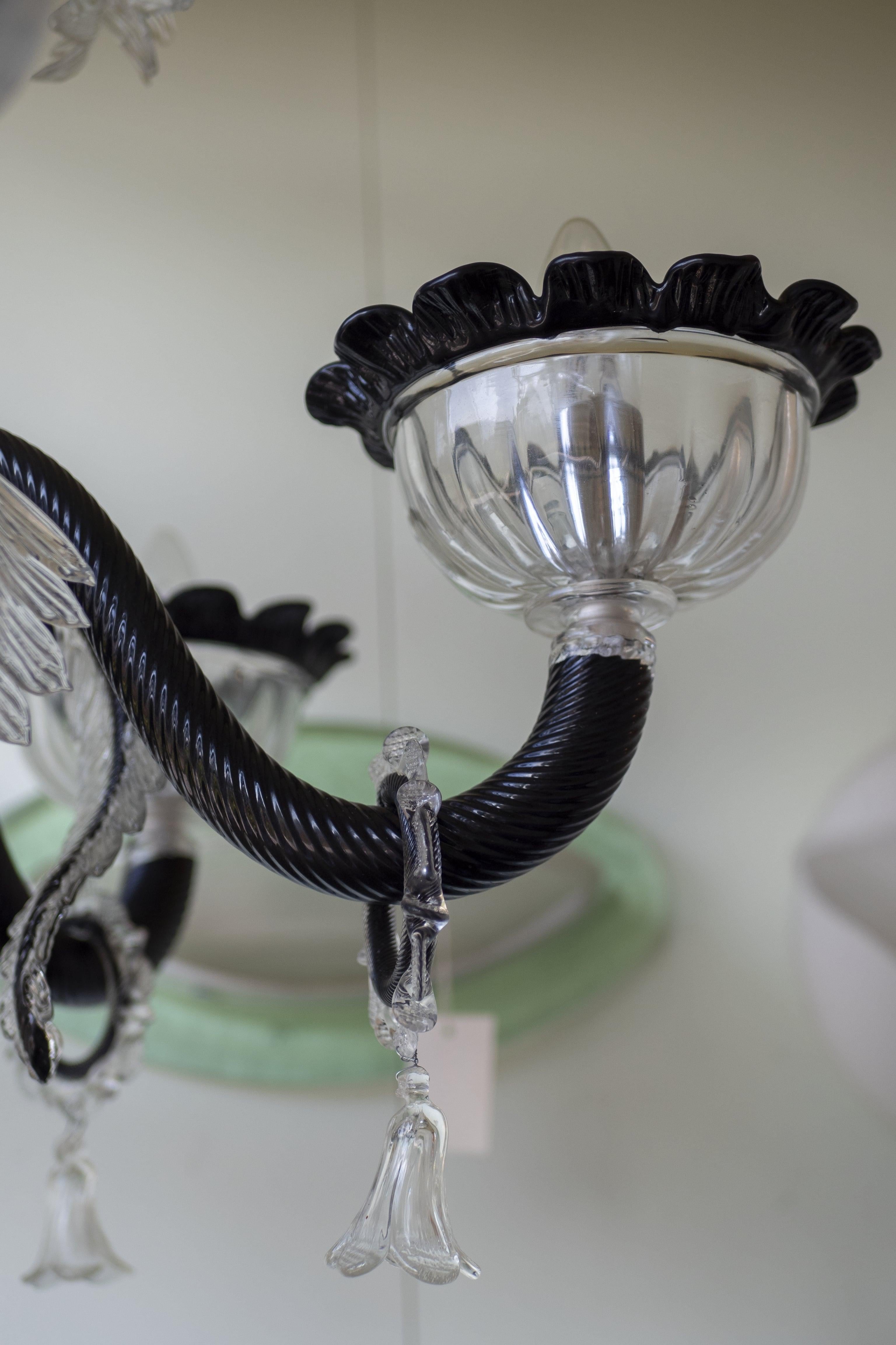 Late 20th Century 1990s Murano glass chandelier handcrafted by Italian artisans For Sale