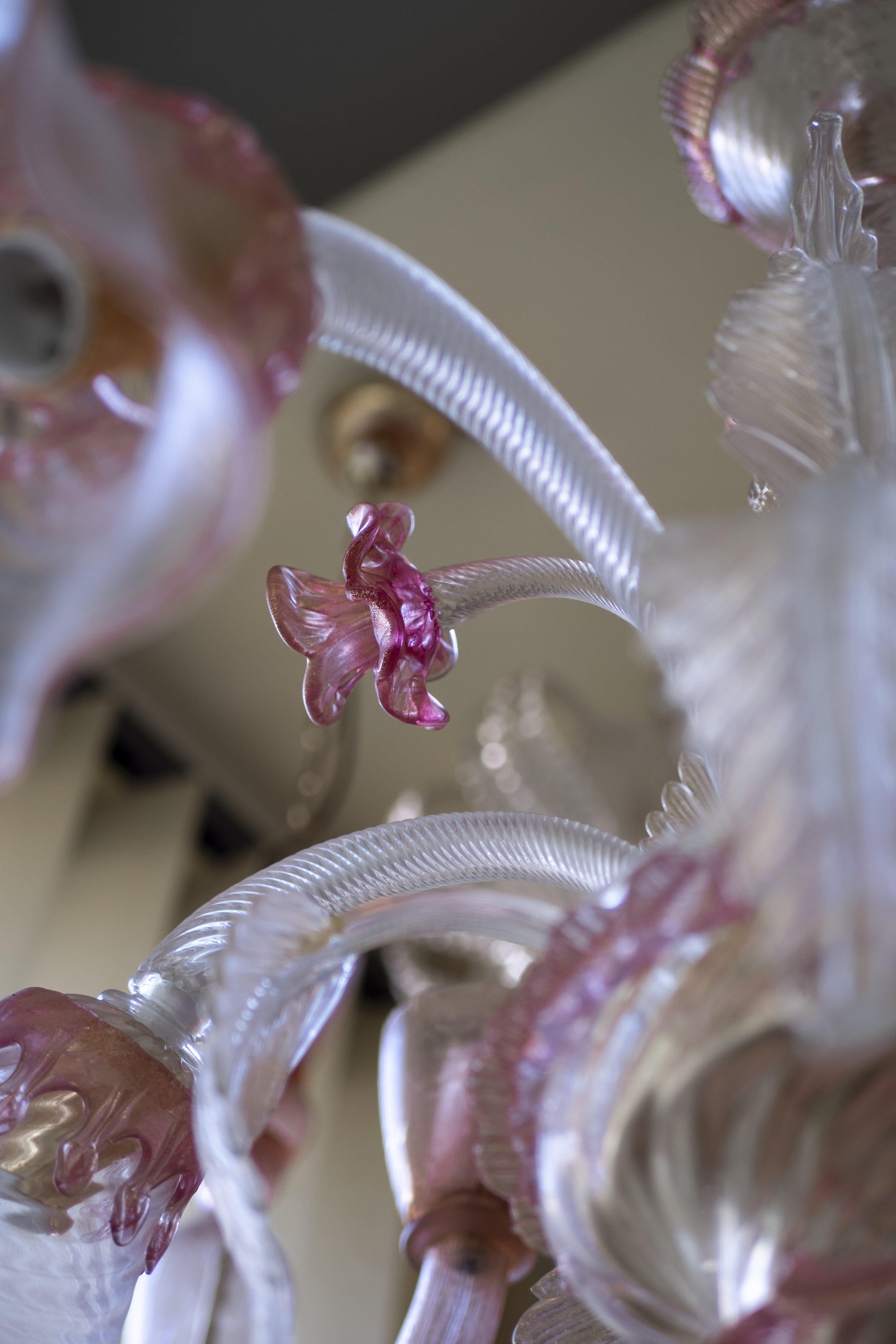 Late 20th Century 1990s Murano glass chandelier handcrafted by Italian artisans For Sale