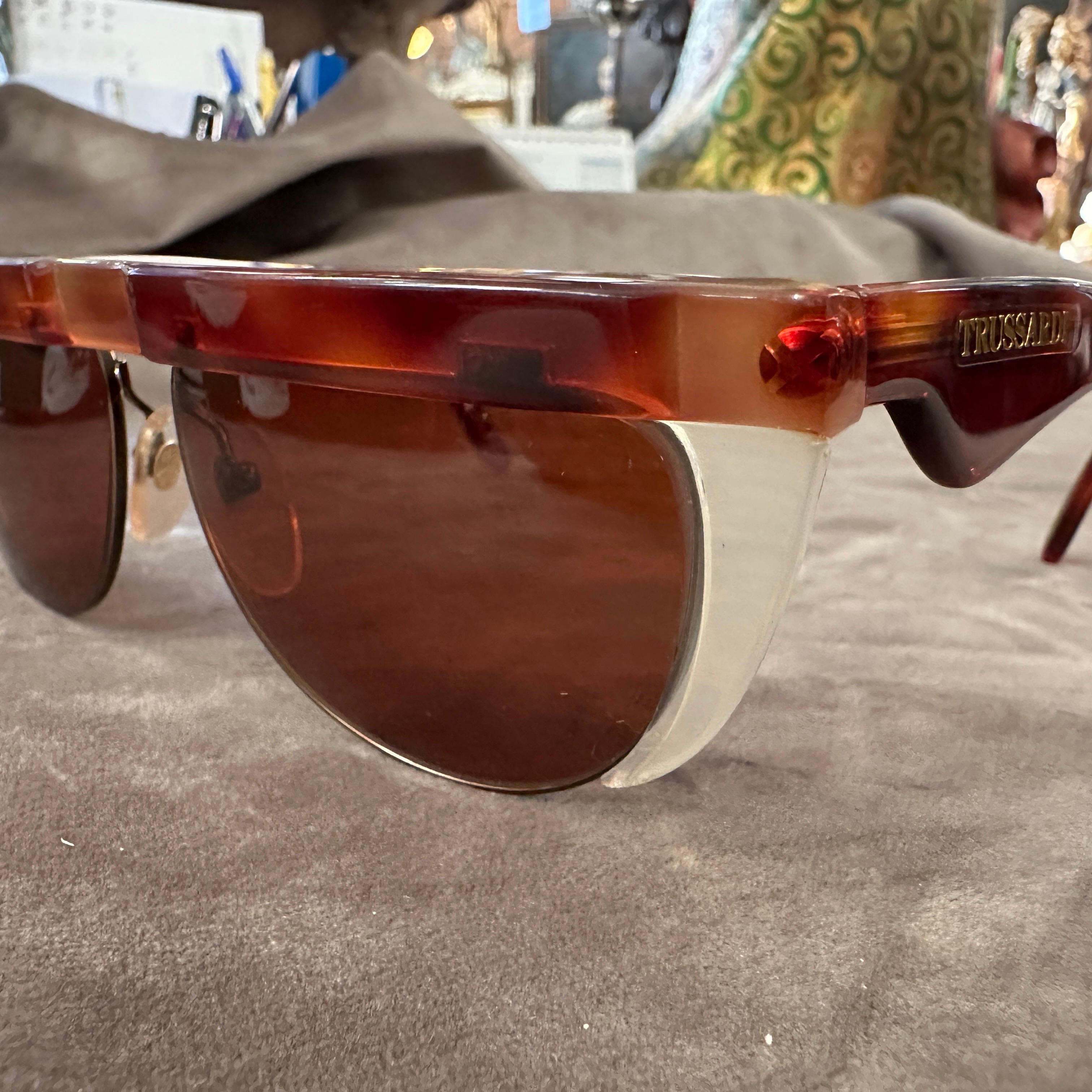 1990 Newer Worn High Quality Italian Sunglasses by Trussardi en vente 6