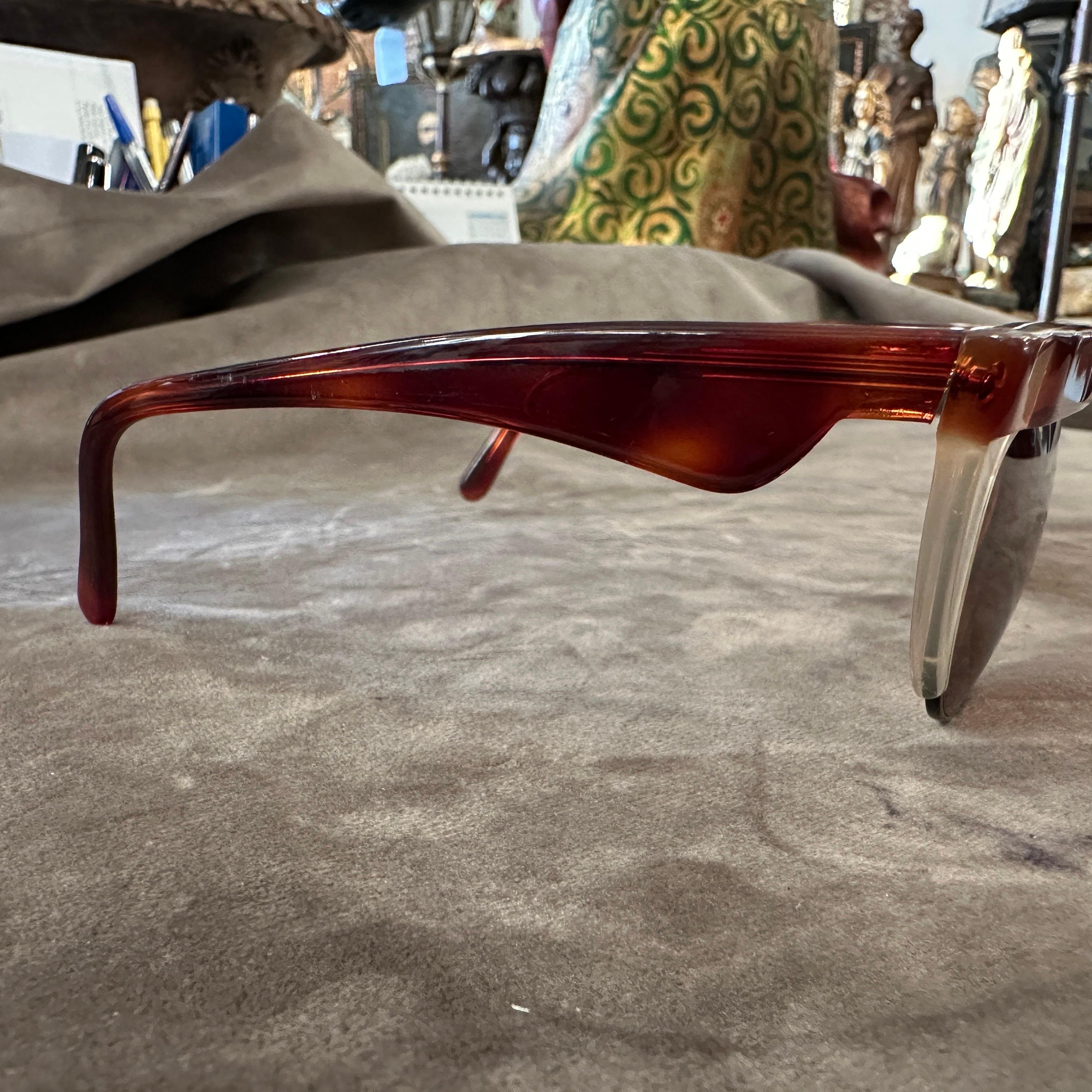 1990 Newer Worn High Quality Italian Sunglasses by Trussardi en vente 2