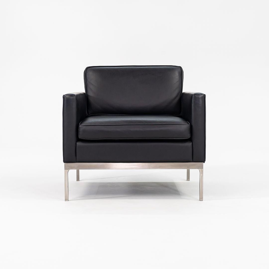 1990er Nicos Zographos Modell 70 Loungesessel in schwarzem Leder, 6x verfügbar im Zustand „Gut“ im Angebot in Philadelphia, PA